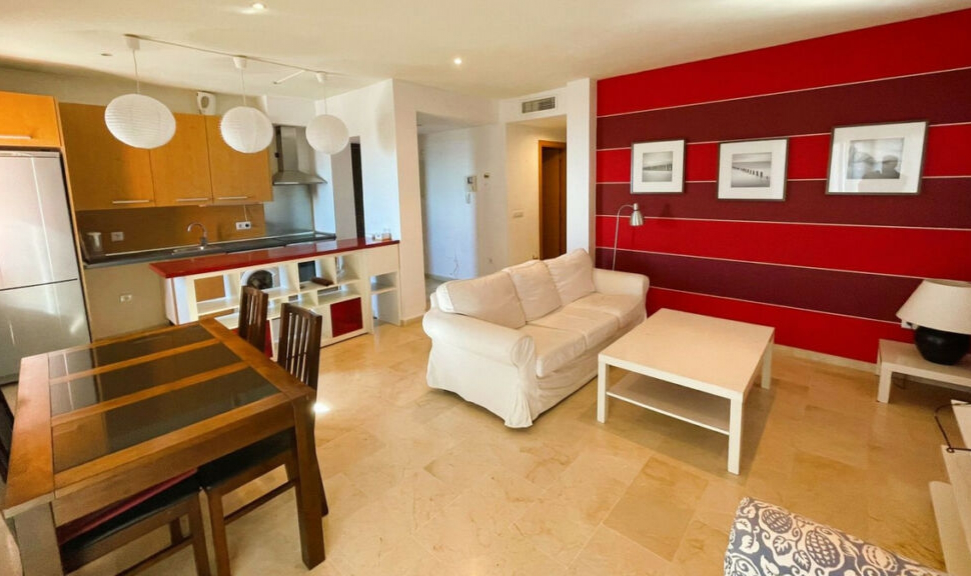 Resale - Apartment -
Estepona