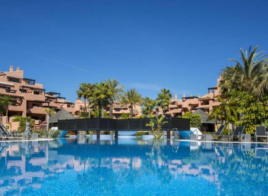 Resale - Apartment -
Estepona