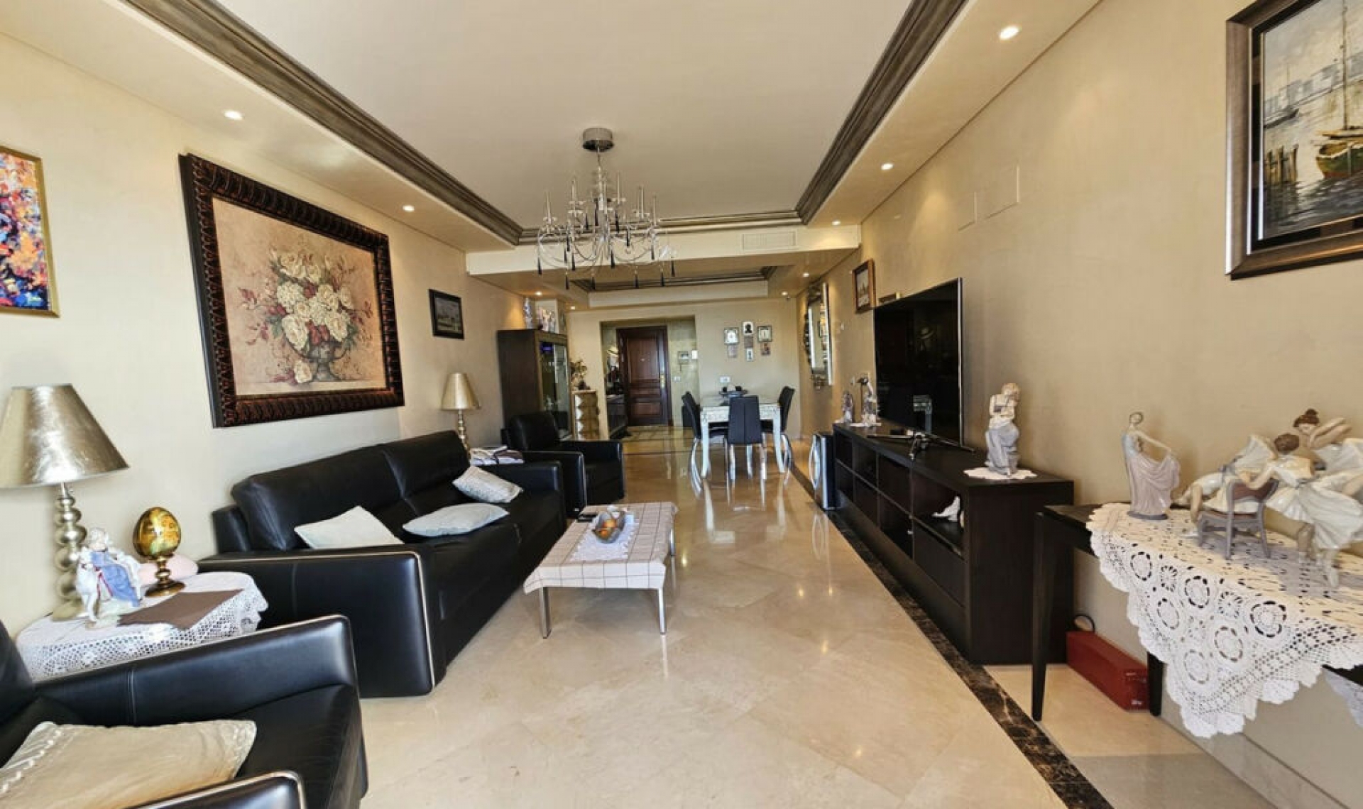 Resale - Apartment -
Estepona