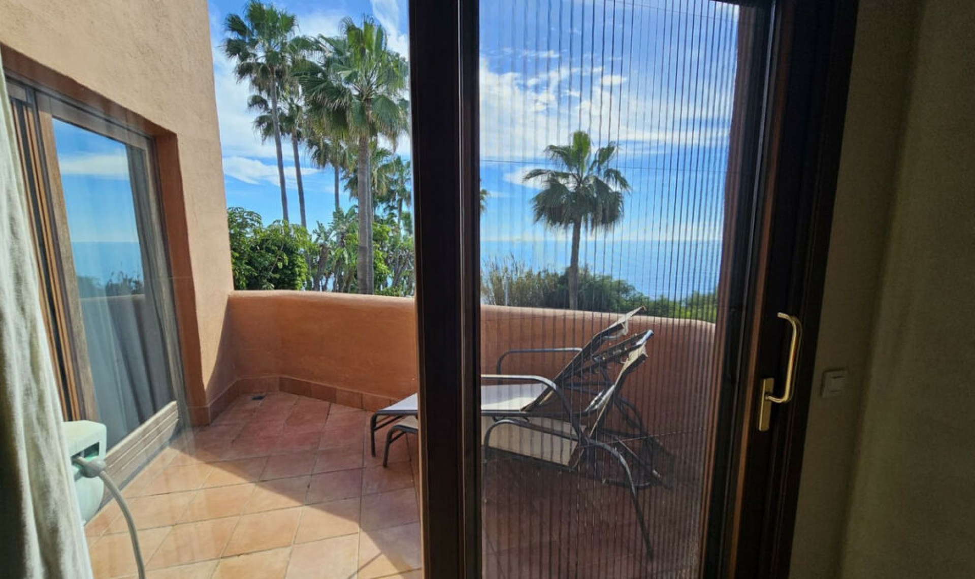 Resale - Apartment -
Estepona