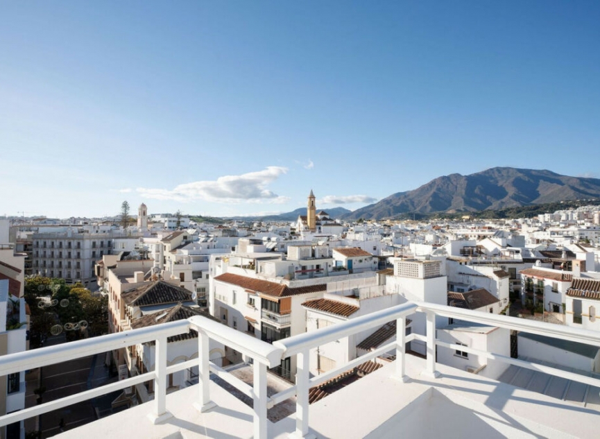 Resale - Apartment -
Estepona