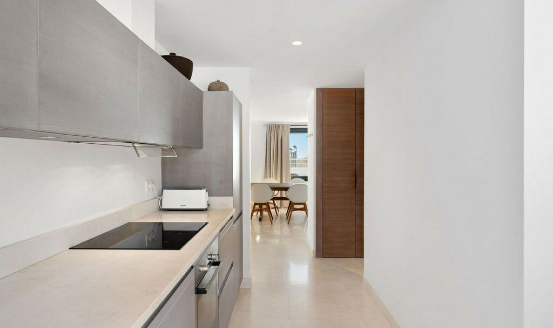 Resale - Apartment -
Estepona