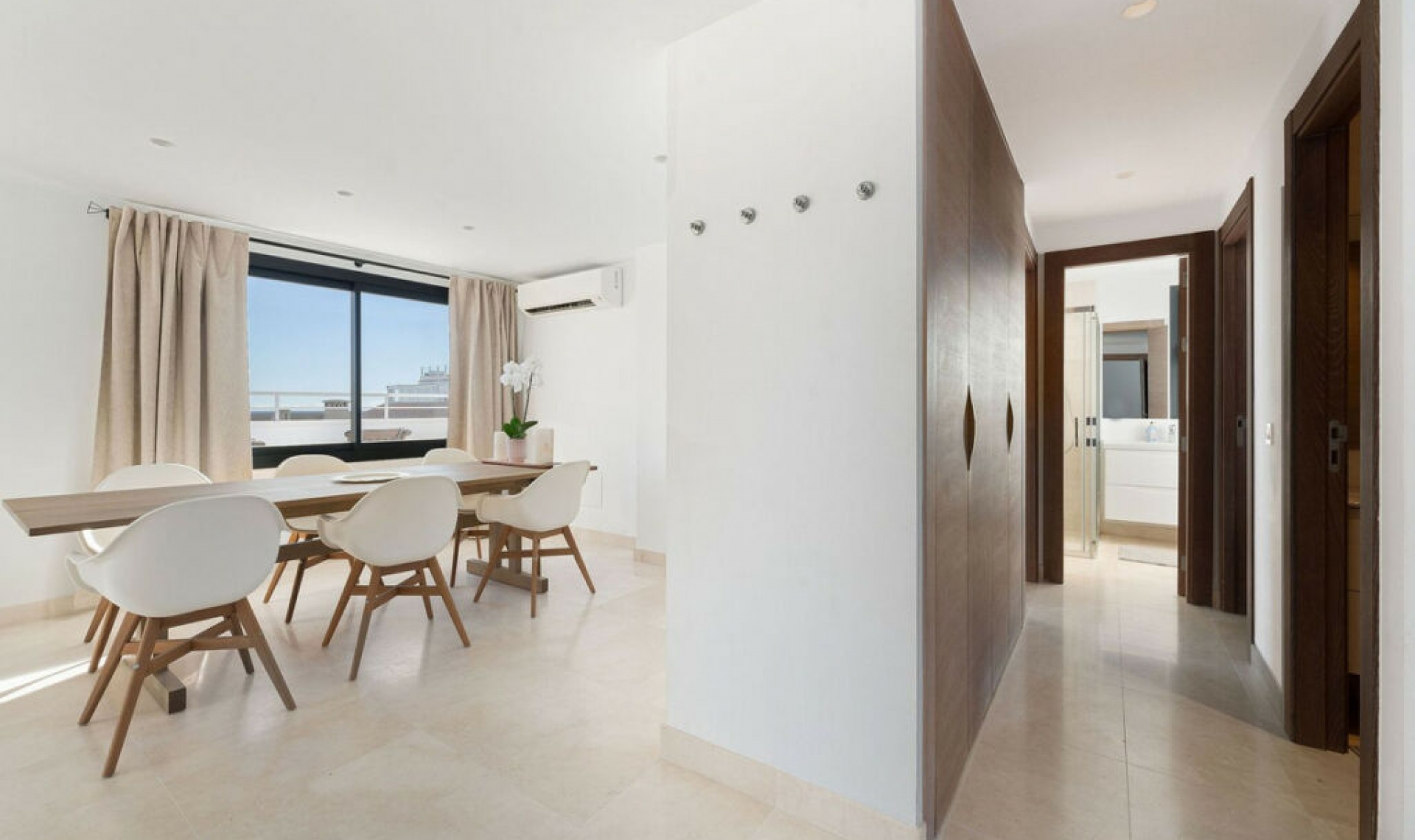 Resale - Apartment -
Estepona