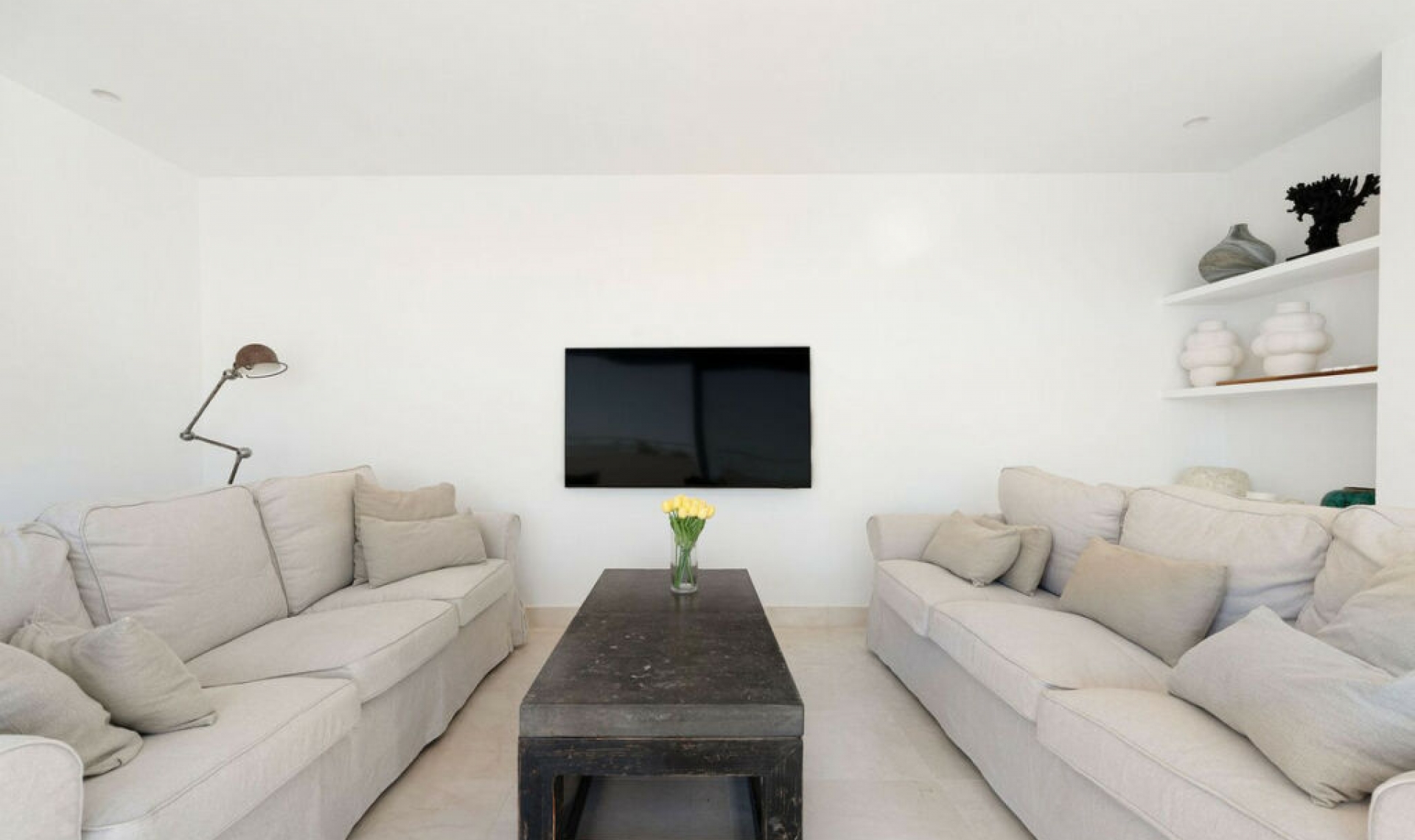 Resale - Apartment -
Estepona