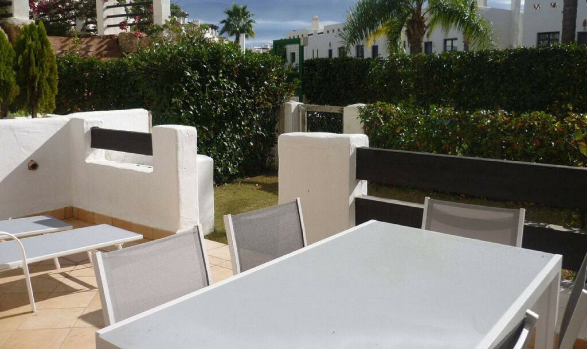 Resale - Apartment -
Estepona