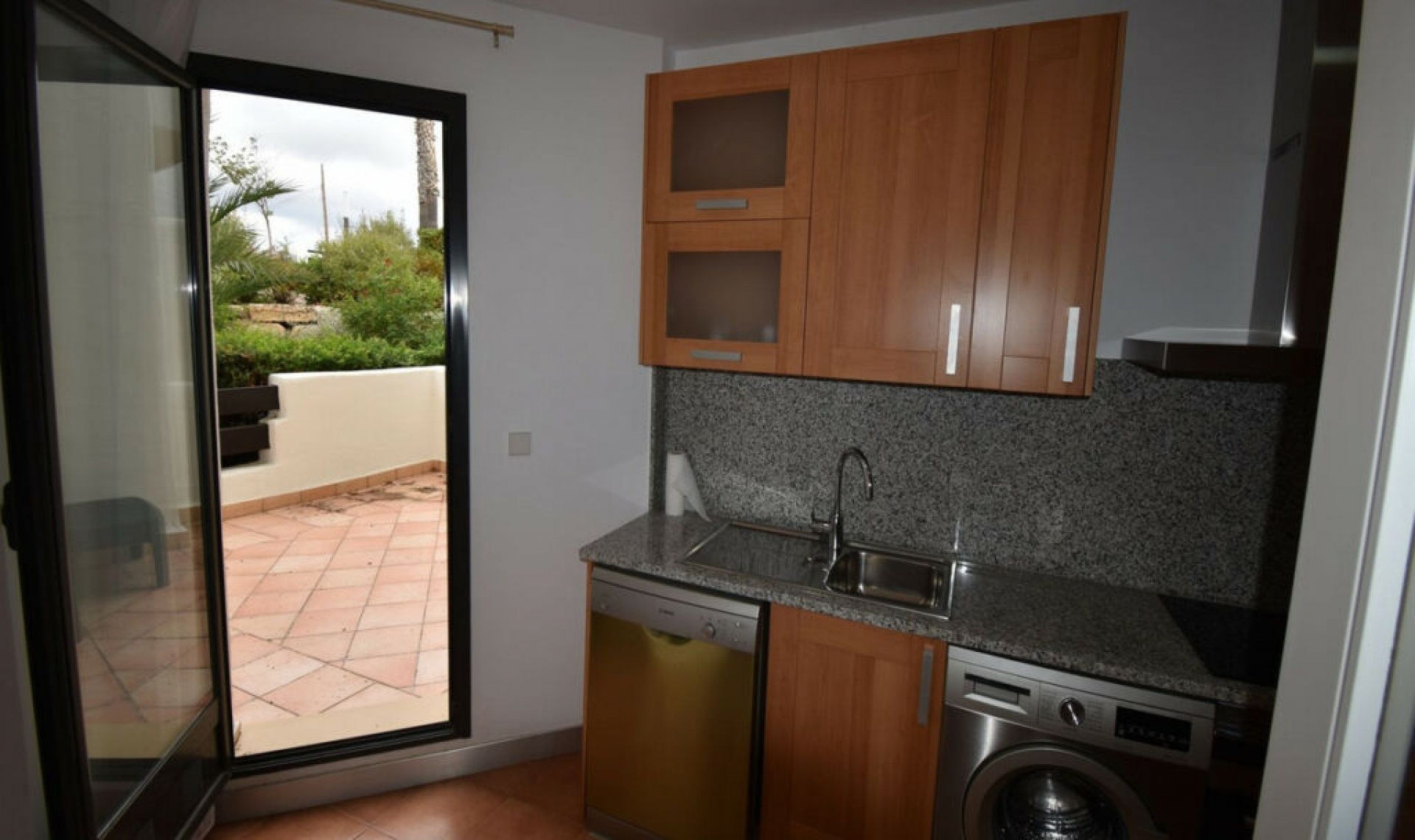 Resale - Apartment -
Estepona