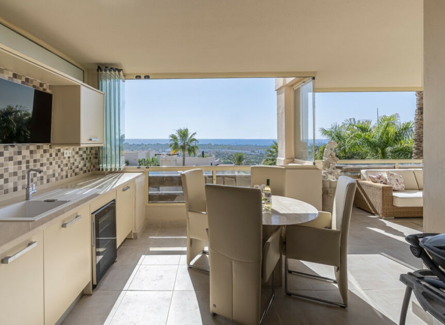 Resale - Apartment -
Estepona