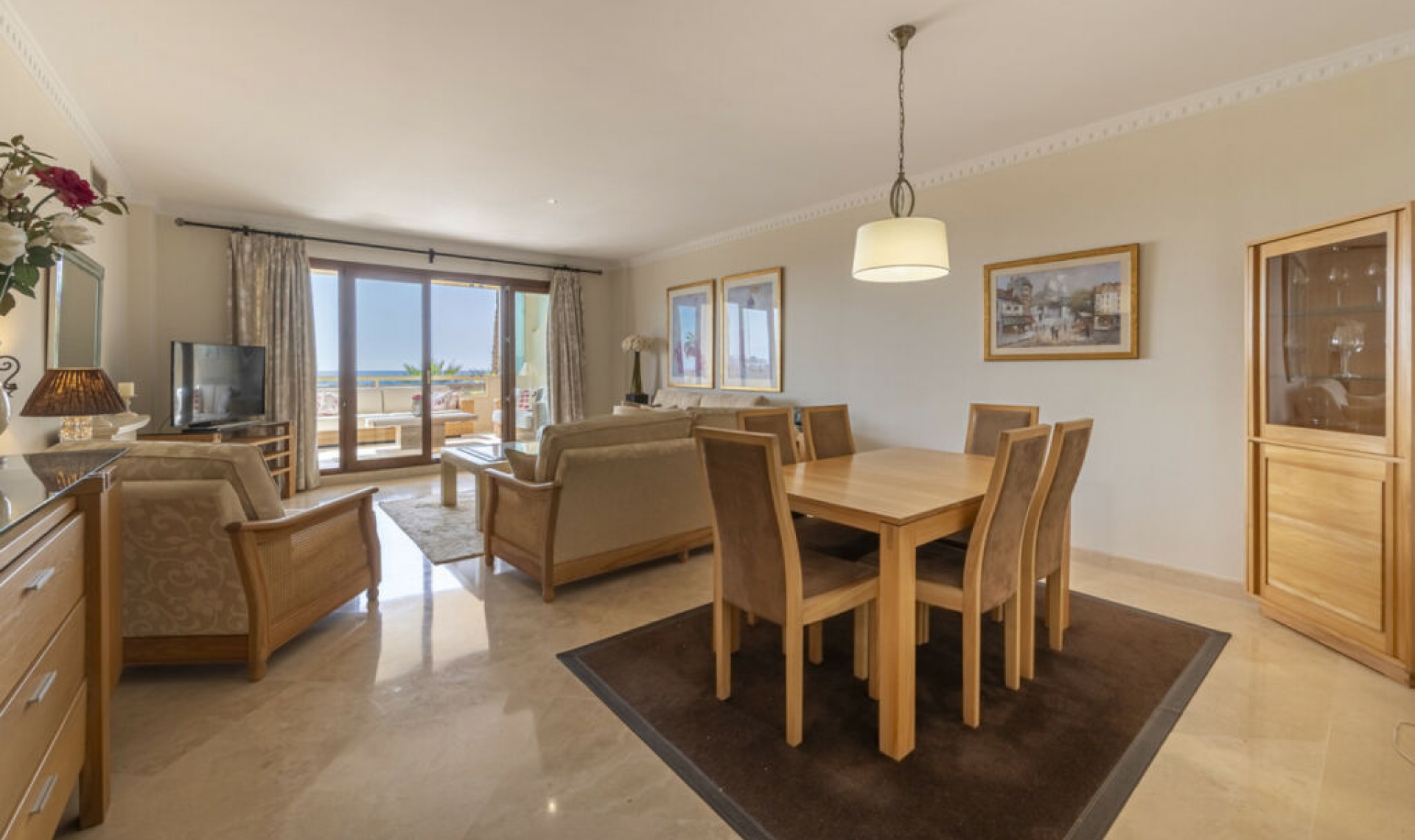 Resale - Apartment -
Estepona