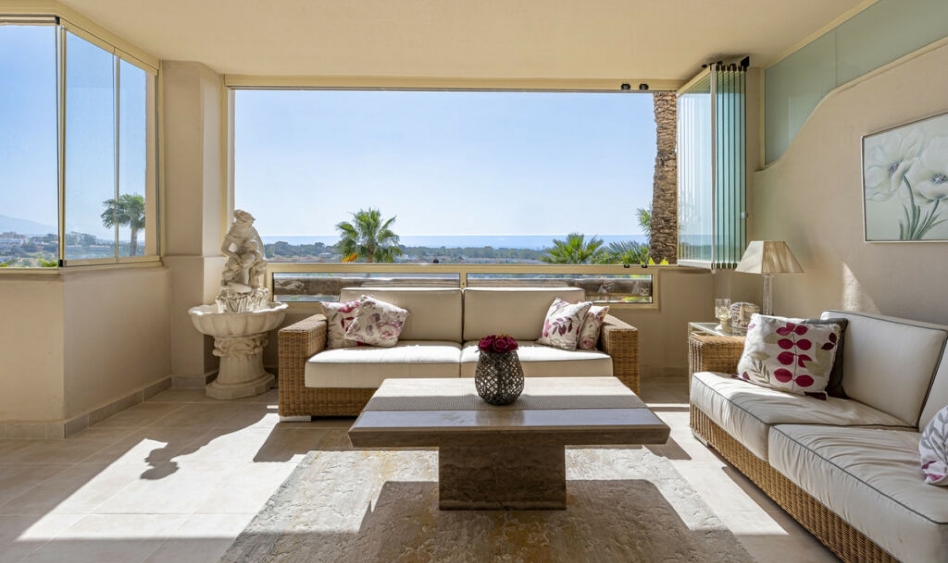 Resale - Apartment -
Estepona