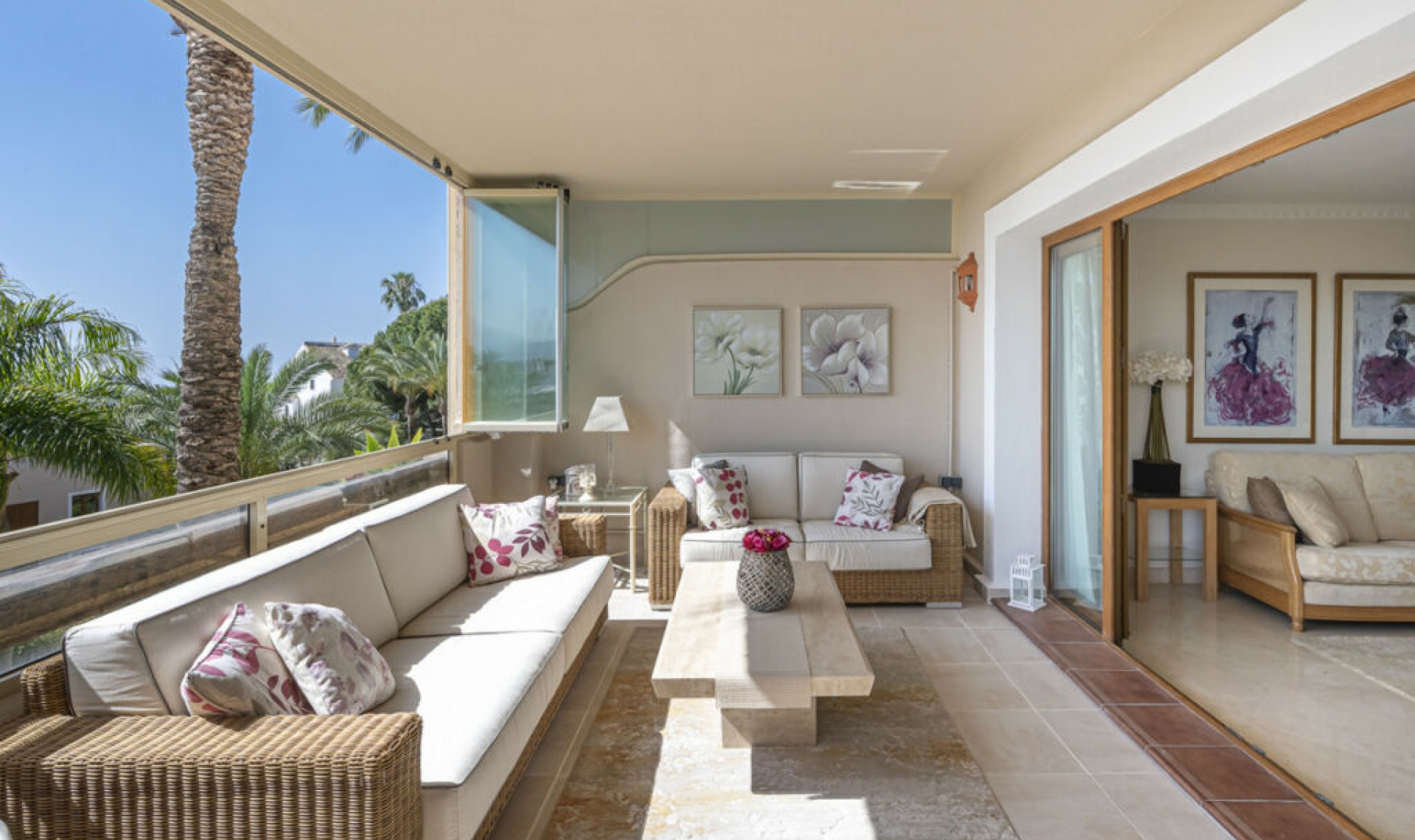 Resale - Apartment -
Estepona