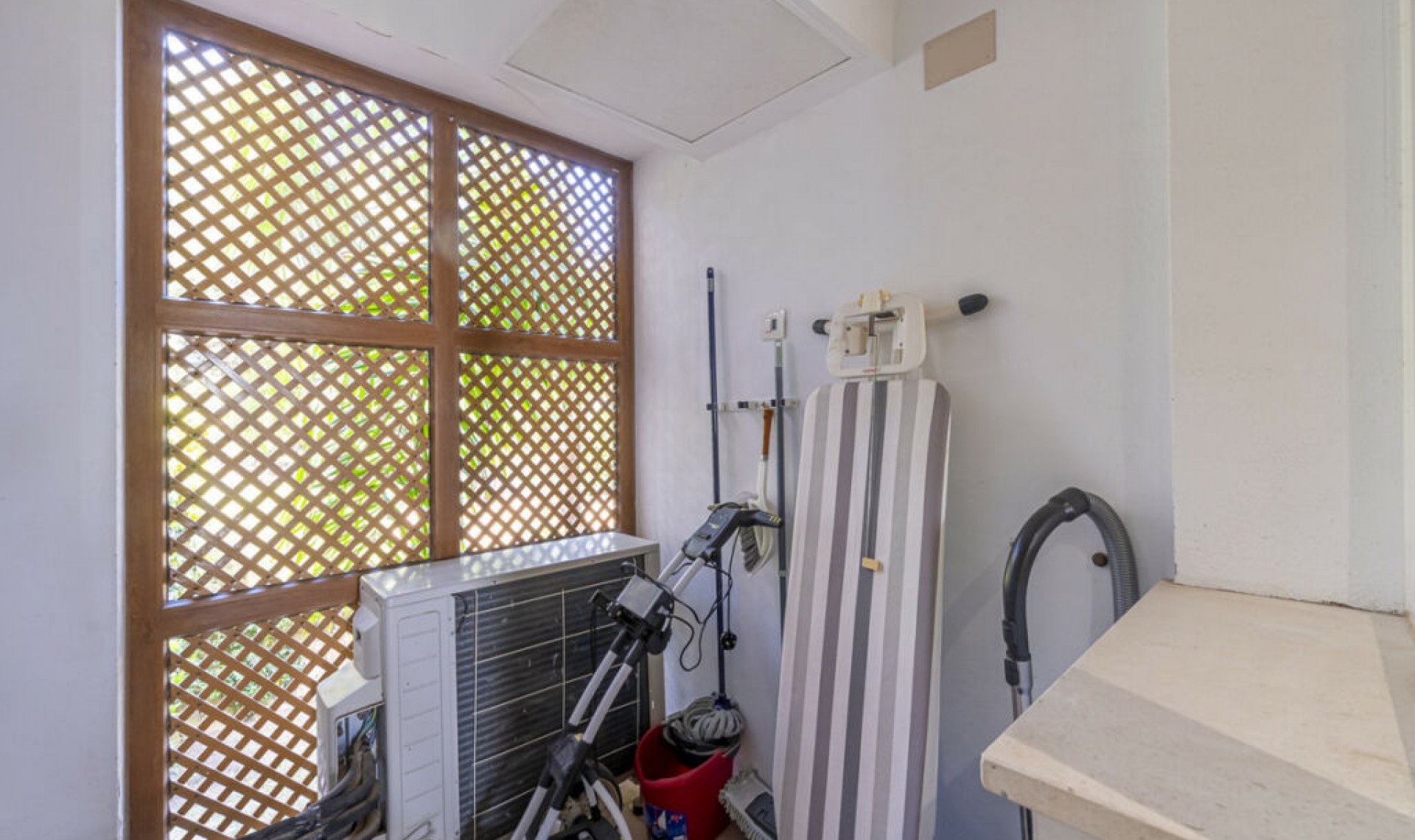 Resale - Apartment -
Estepona