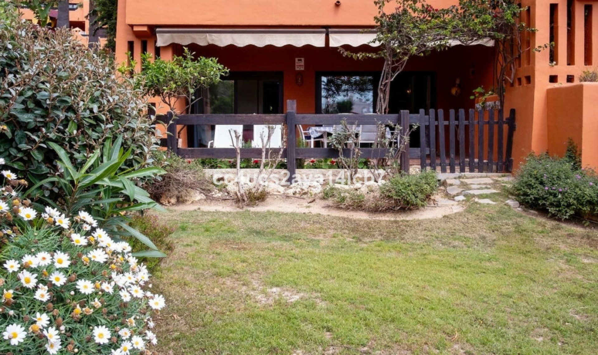 Resale - Apartment -
Estepona