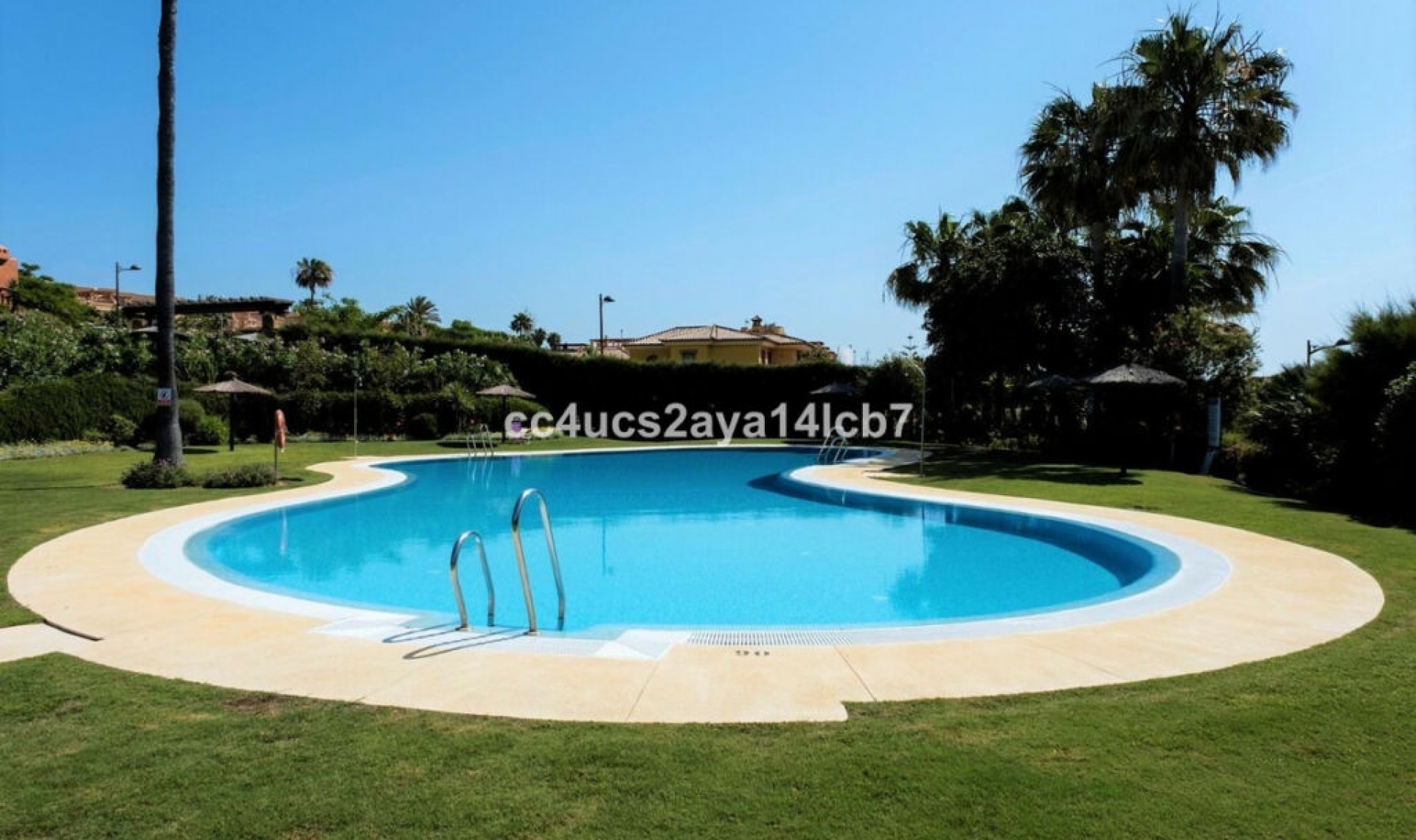 Resale - Apartment -
Estepona