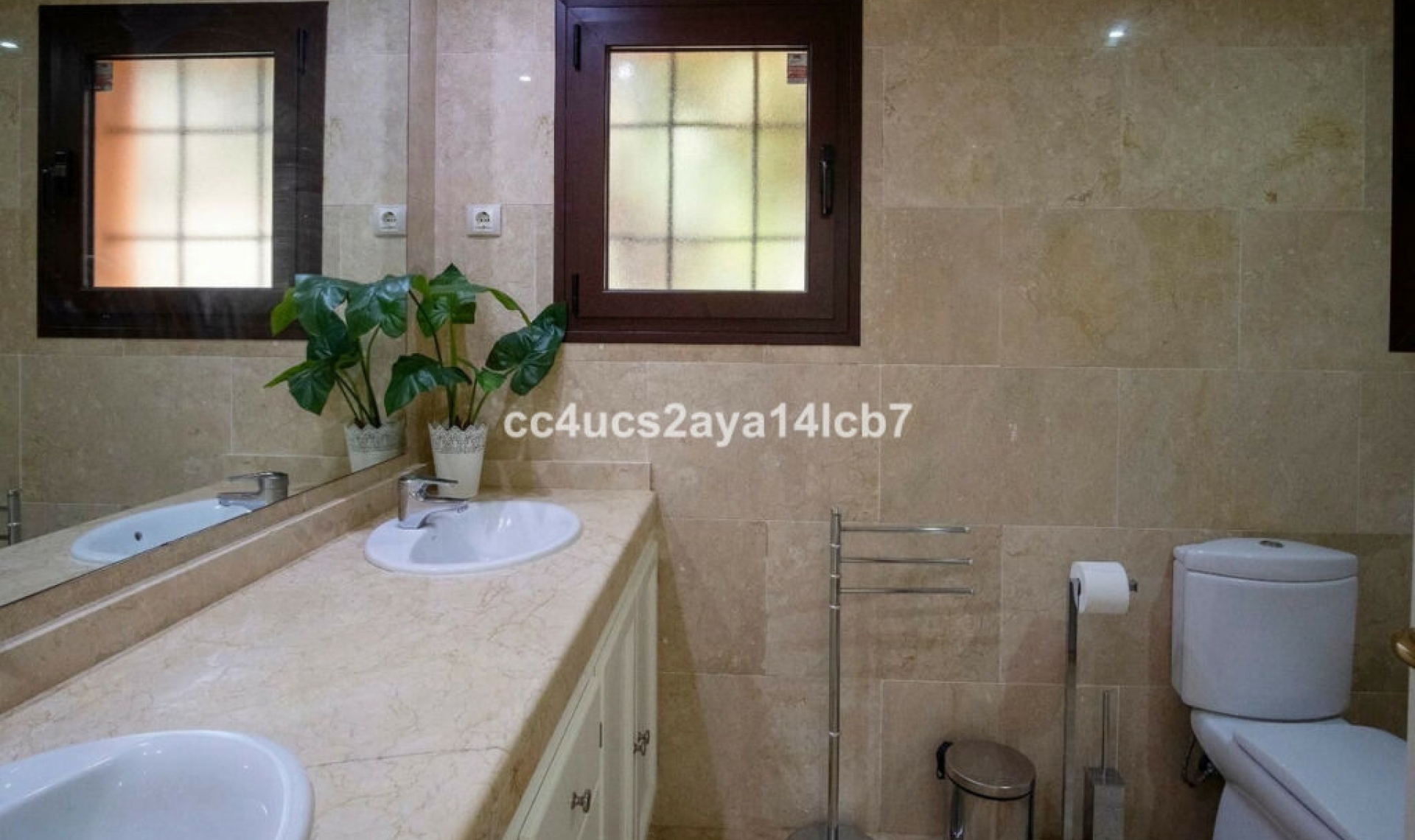 Resale - Apartment -
Estepona