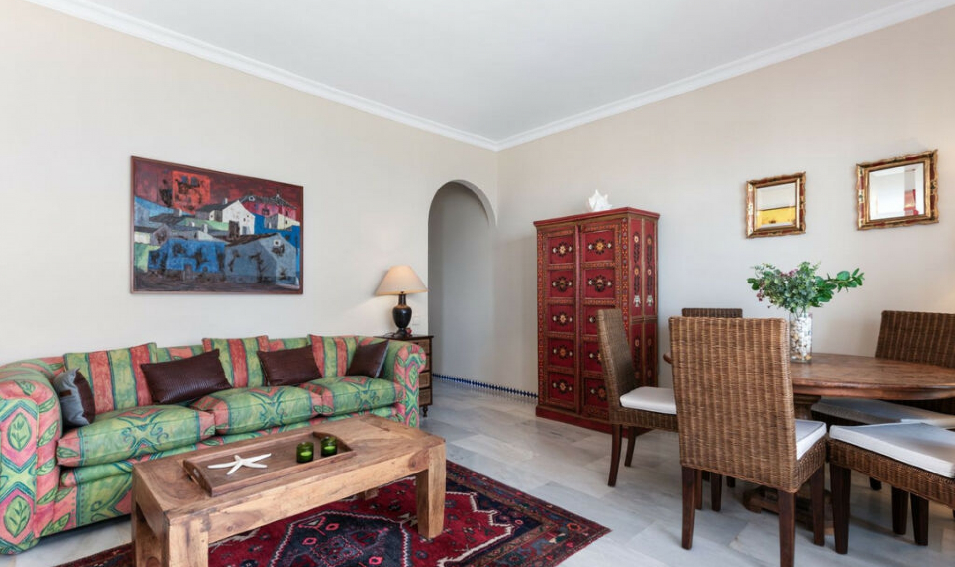 Resale - Apartment -
Estepona