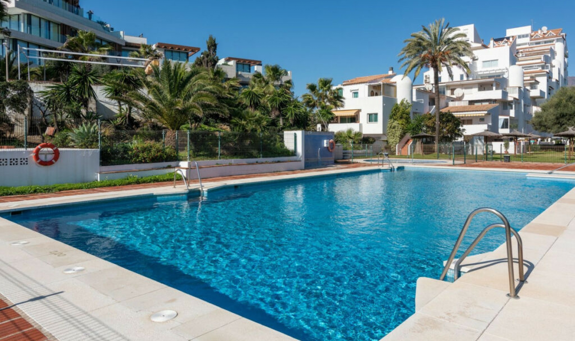 Resale - Apartment -
Estepona