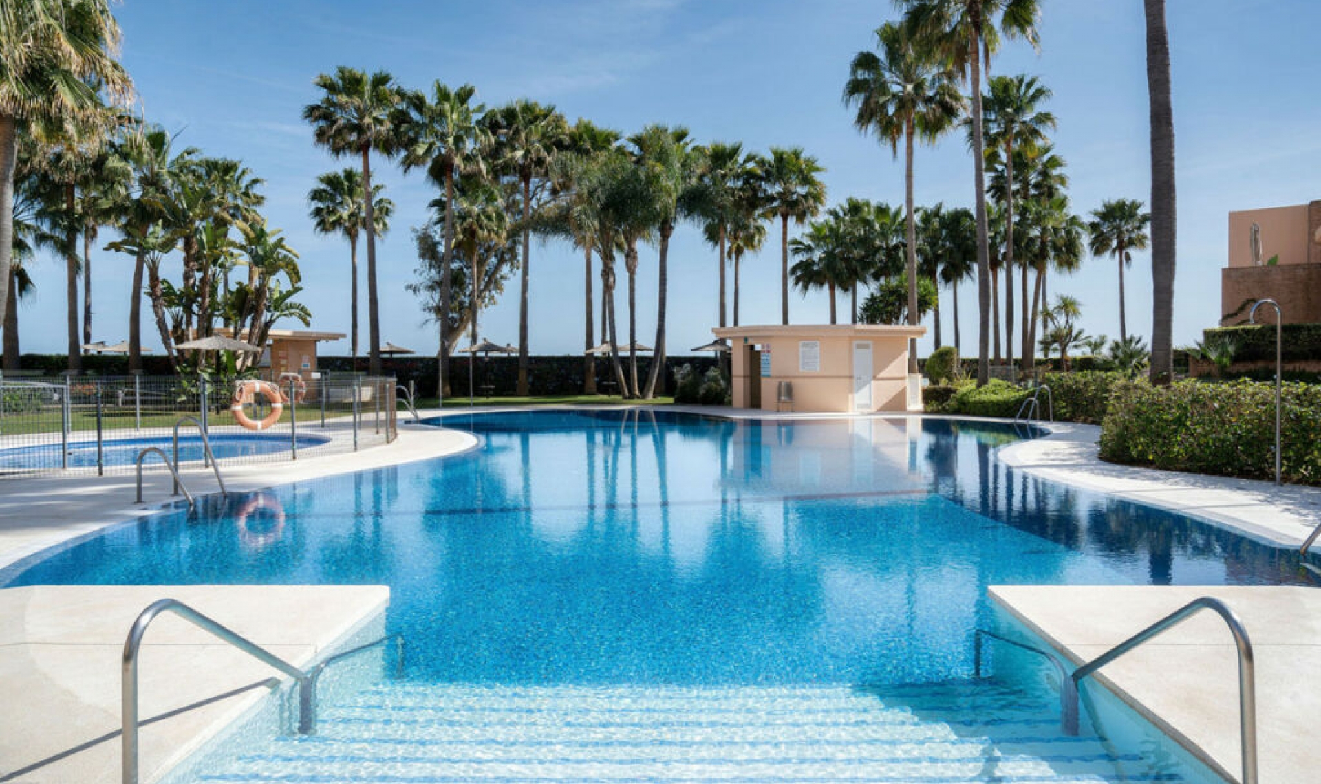 Resale - Apartment -
Estepona
