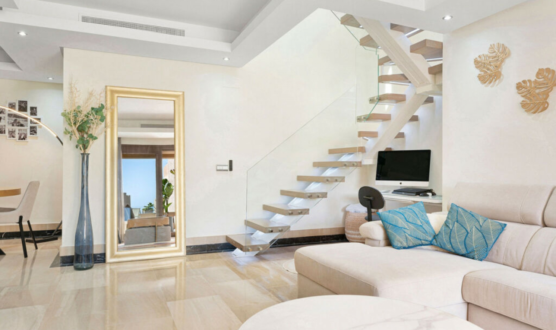 Resale - Apartment -
Estepona