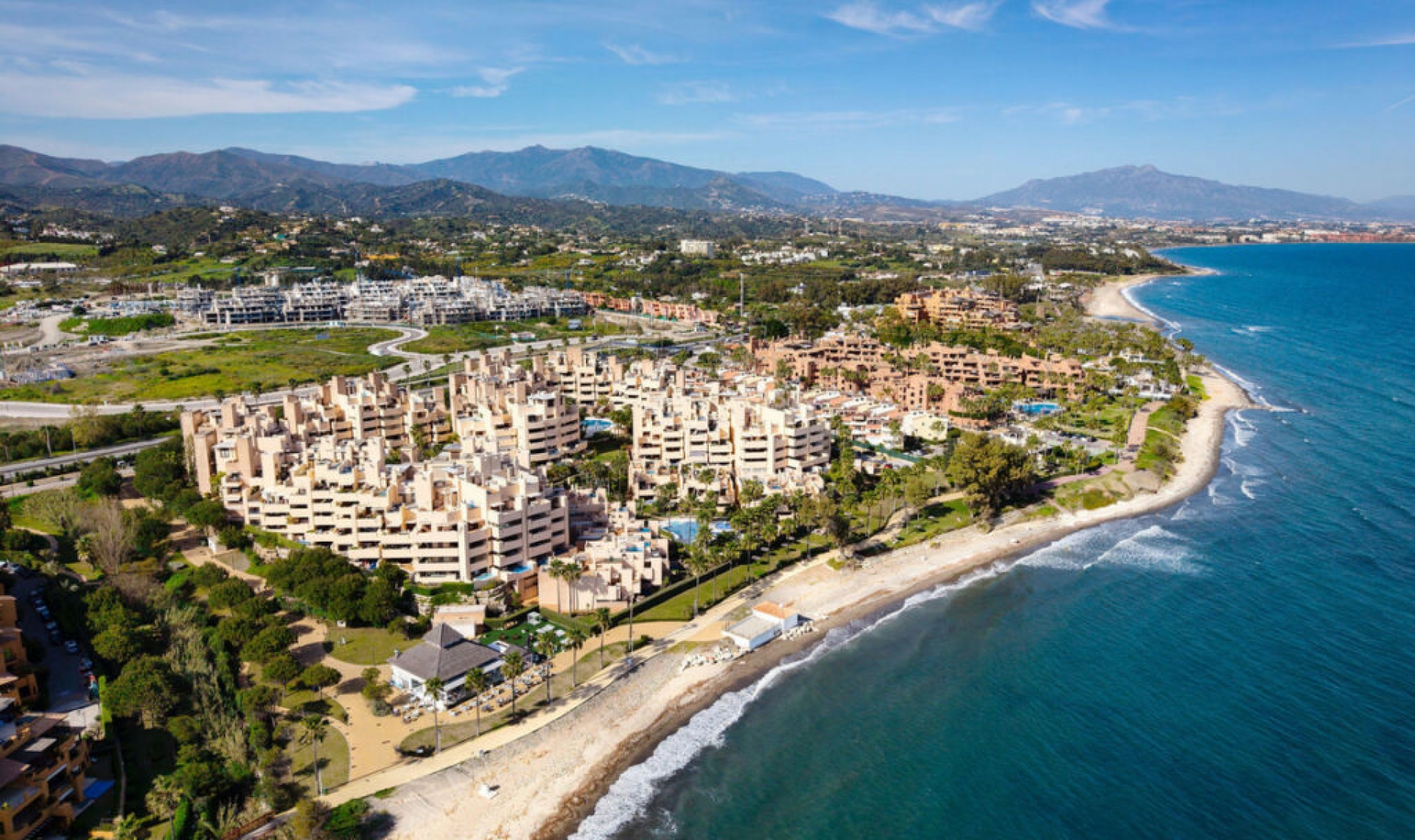 Resale - Apartment -
Estepona