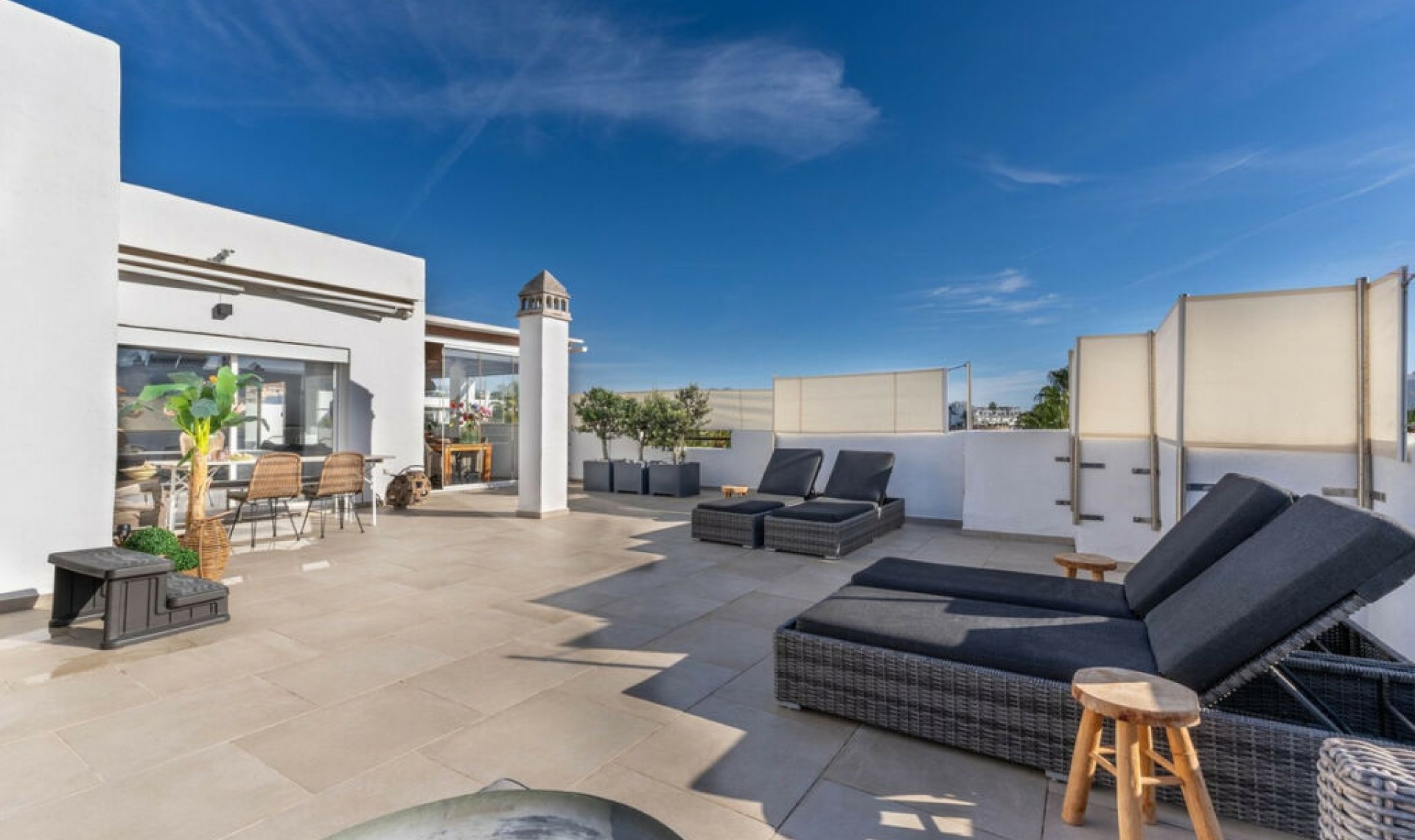Resale - Apartment -
Estepona