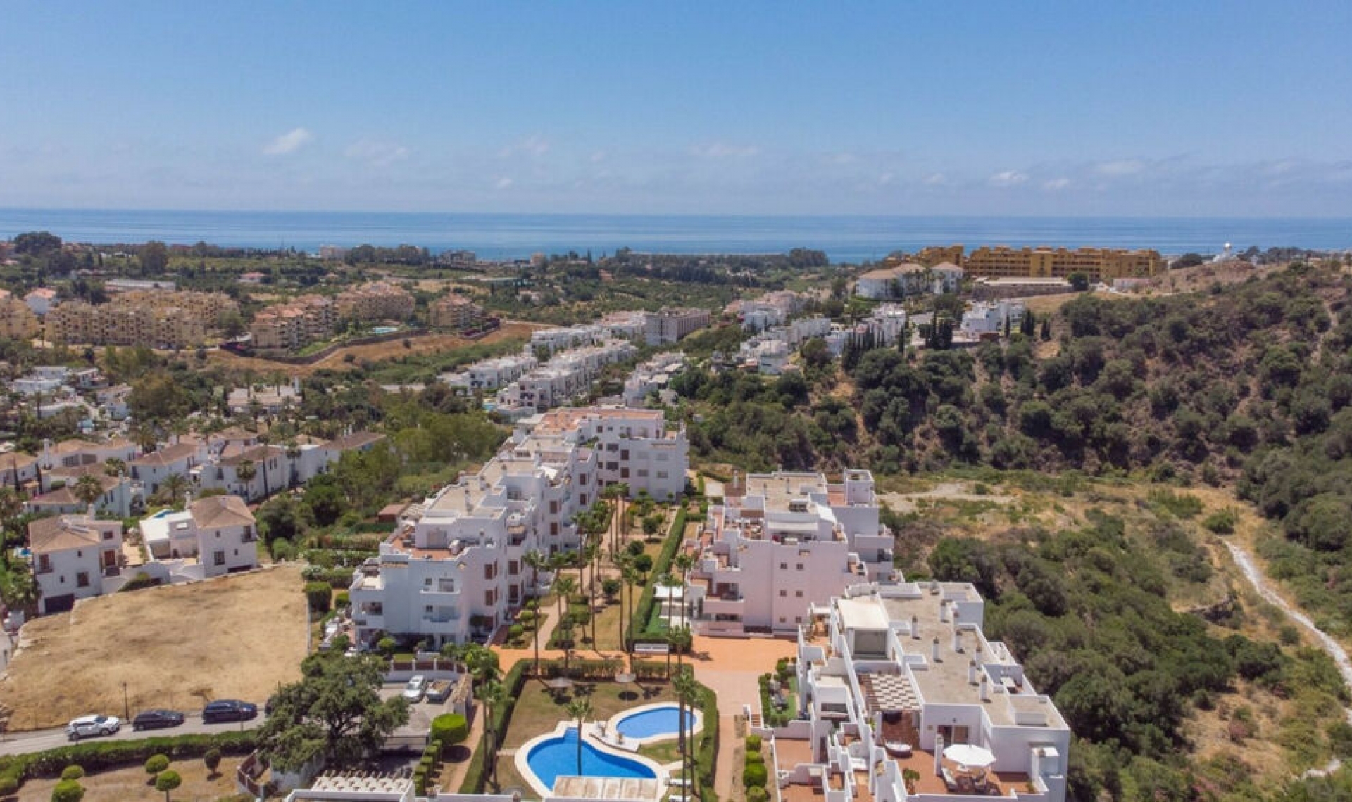 Resale - Apartment -
Estepona