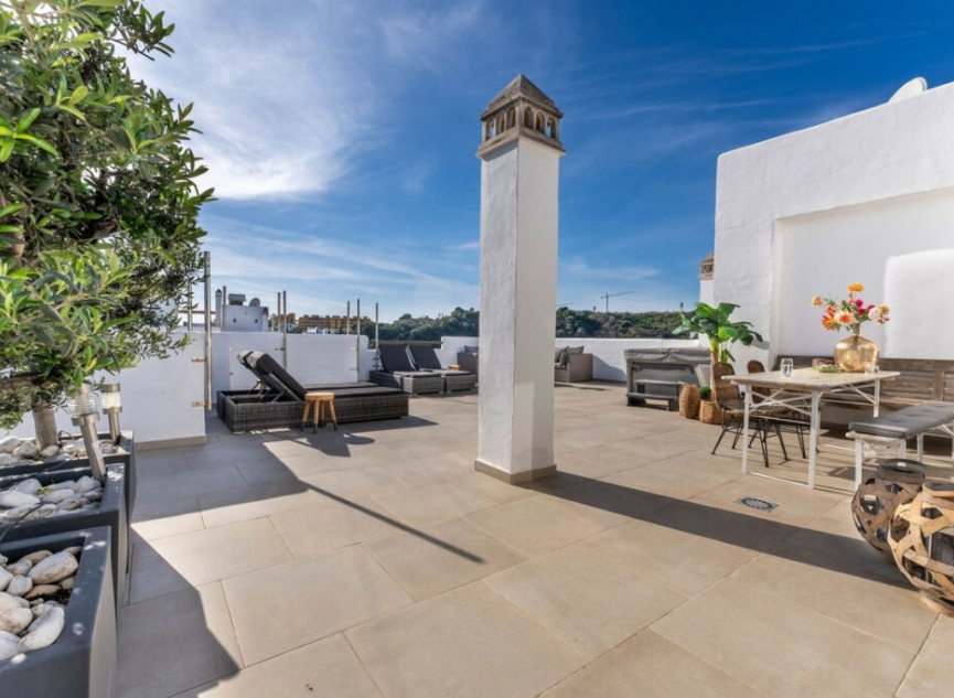 Resale - Apartment -
Estepona