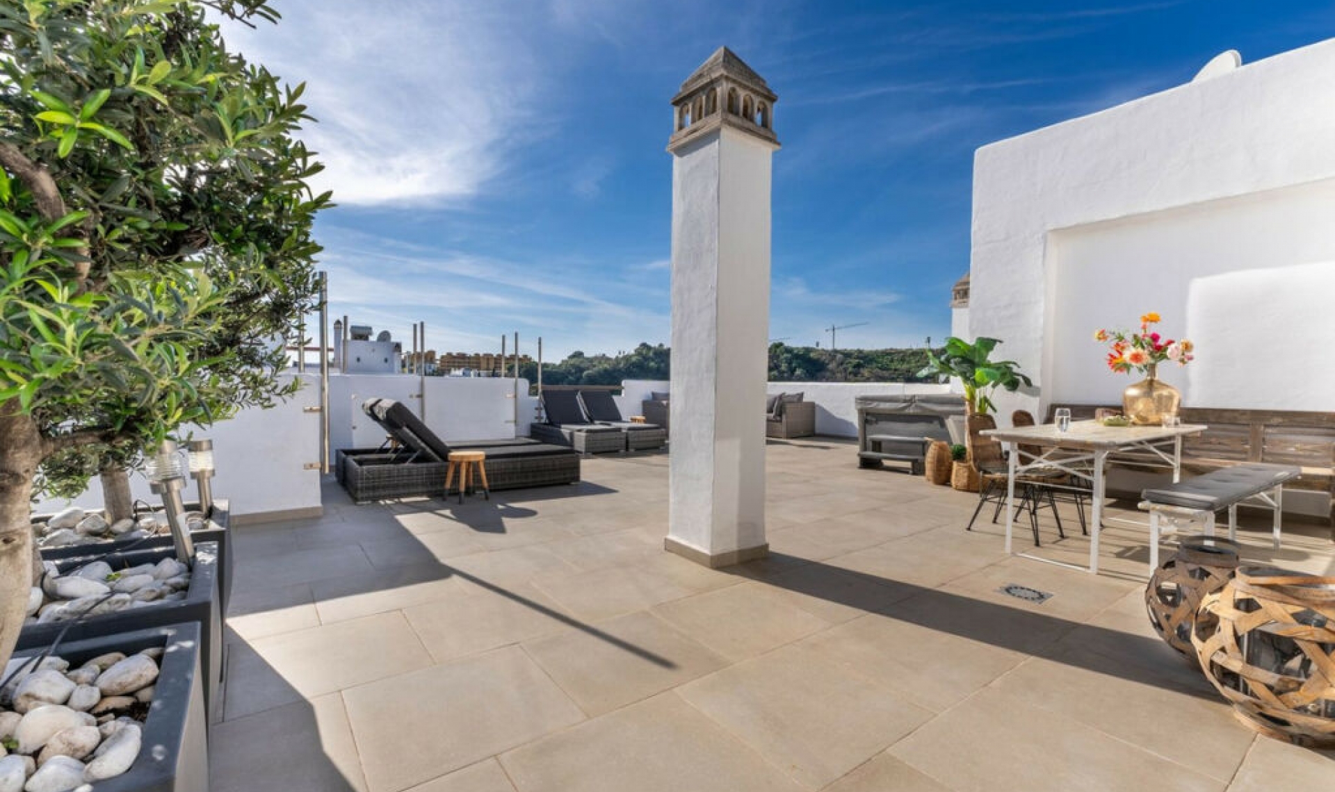 Resale - Apartment -
Estepona