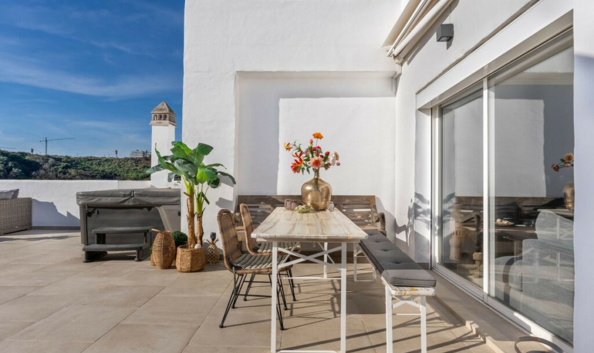 Resale - Apartment -
Estepona