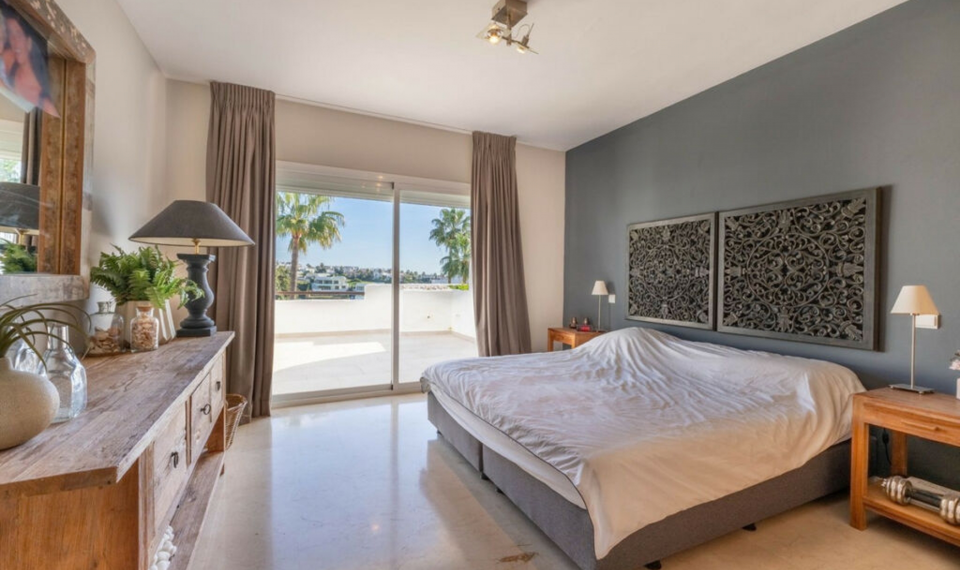 Resale - Apartment -
Estepona