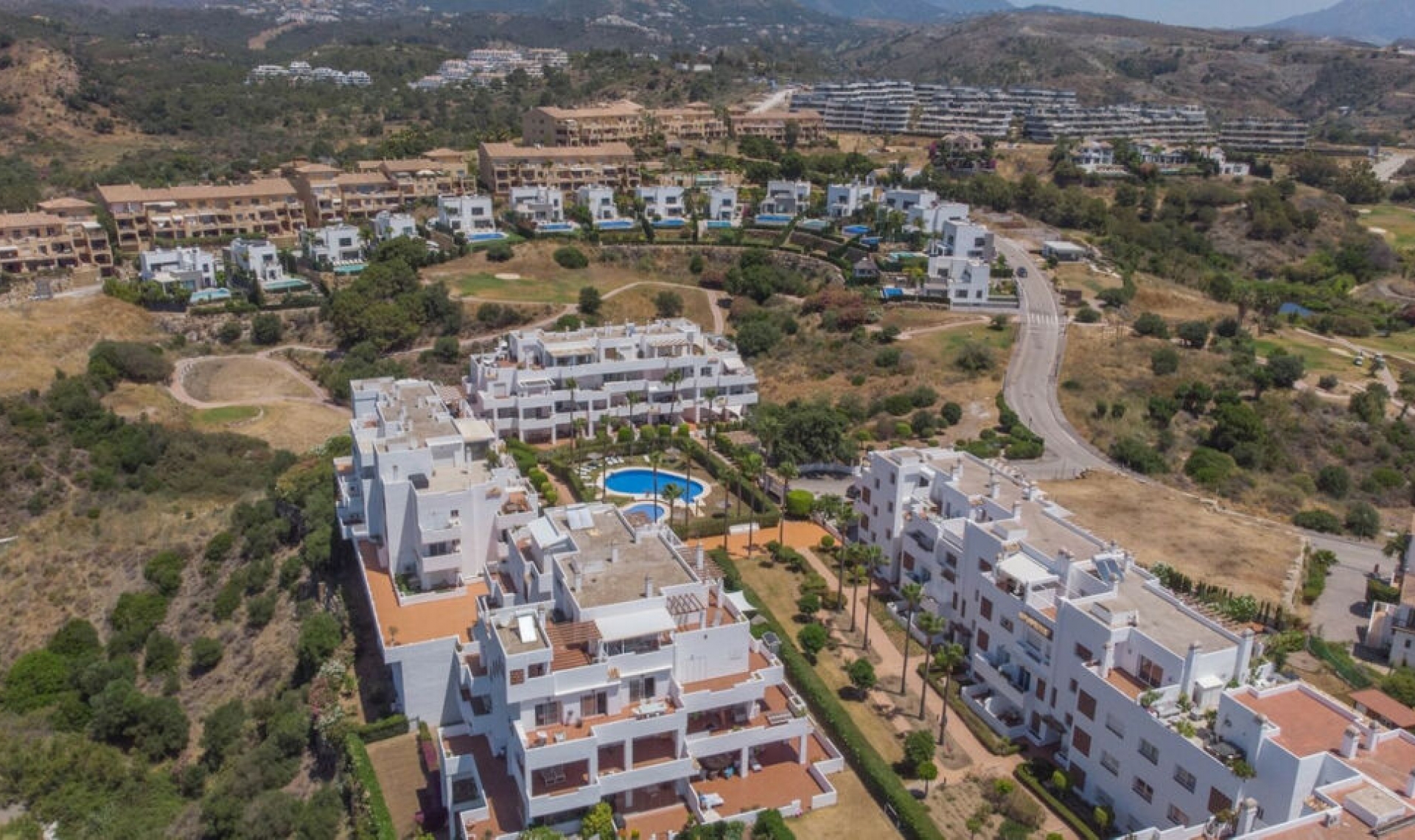 Resale - Apartment -
Estepona