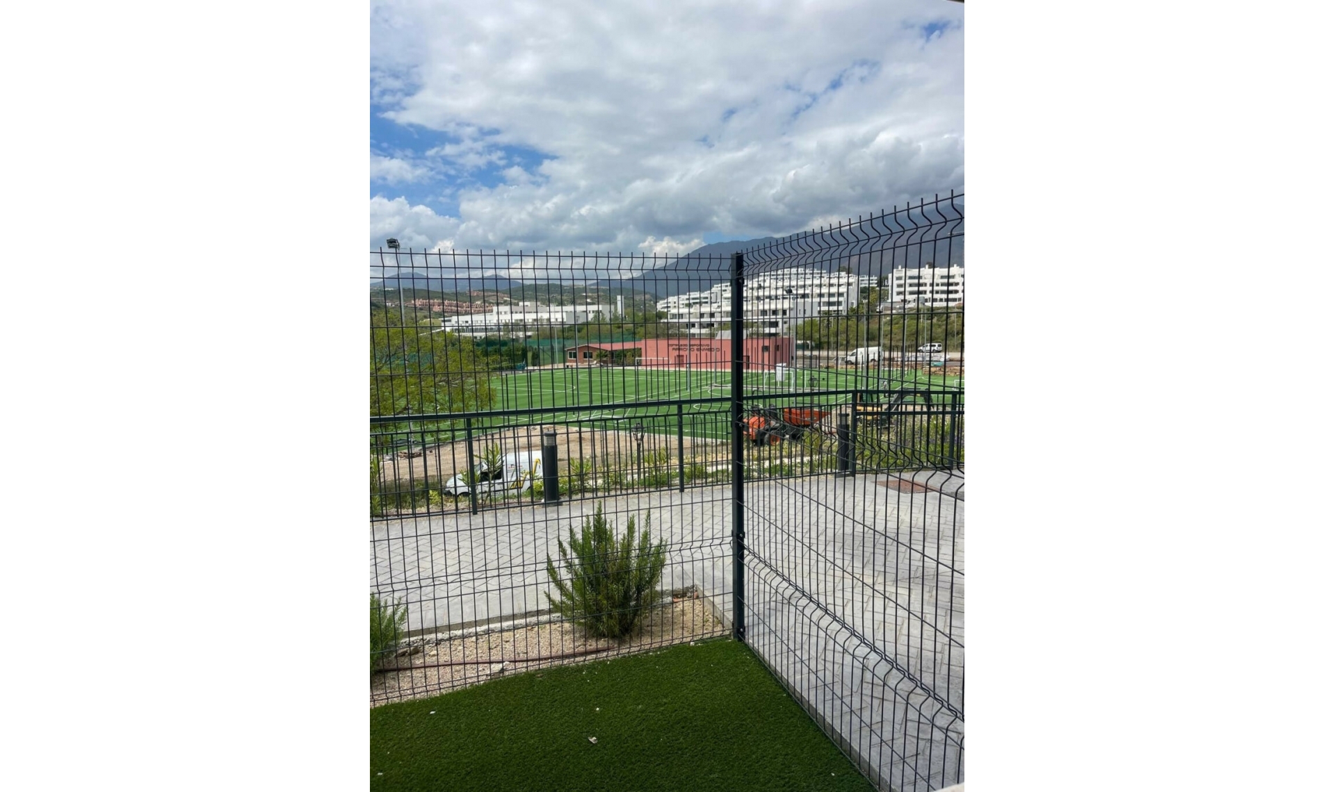 Resale - Apartment -
Estepona