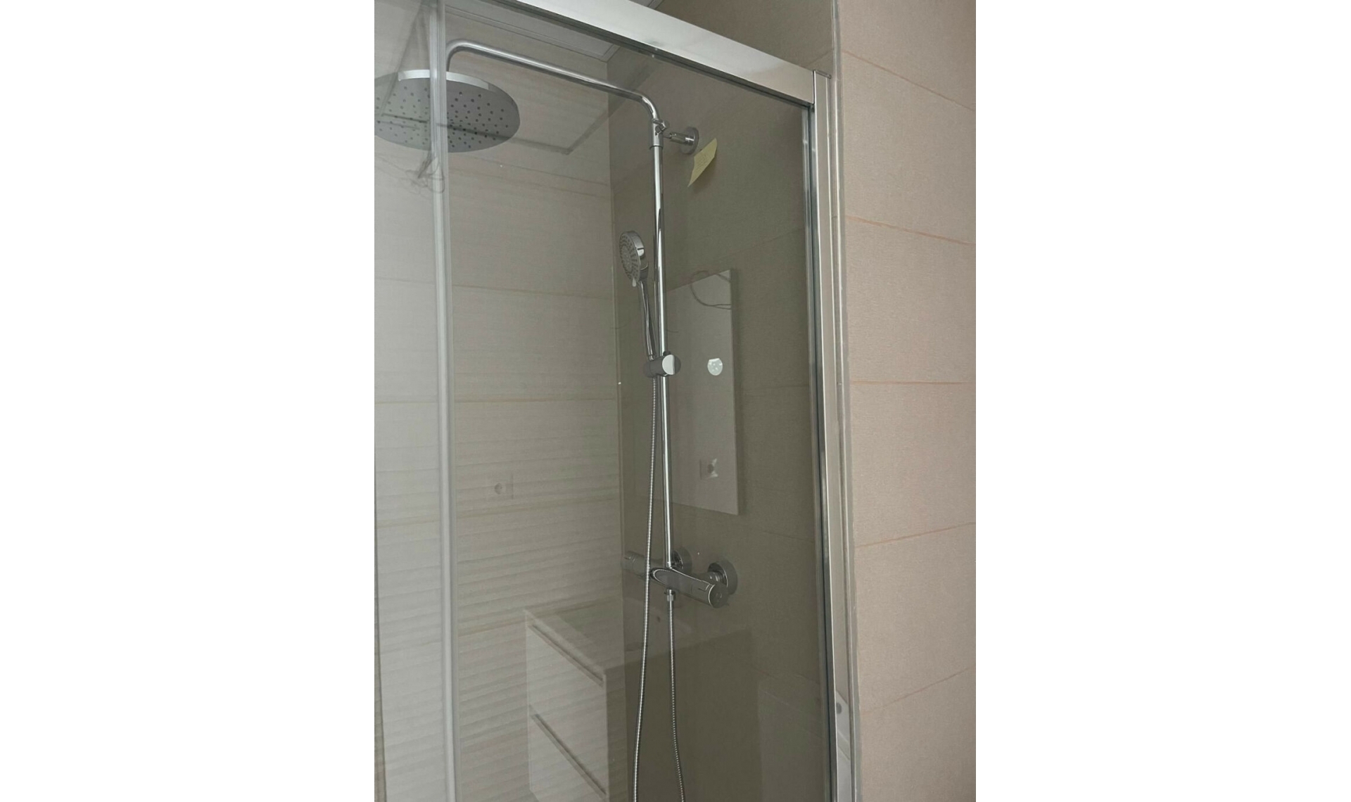 Resale - Apartment -
Estepona