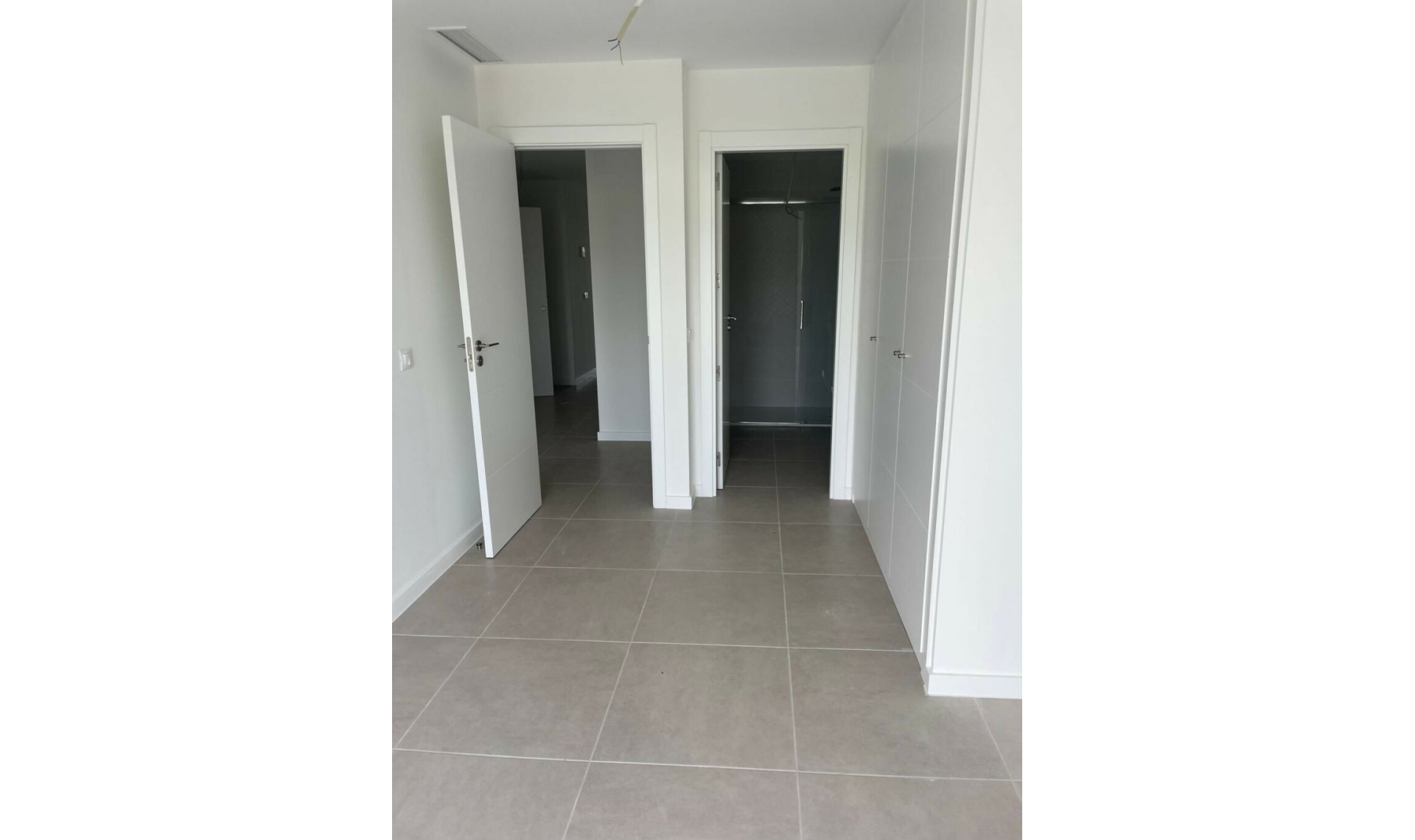 Resale - Apartment -
Estepona