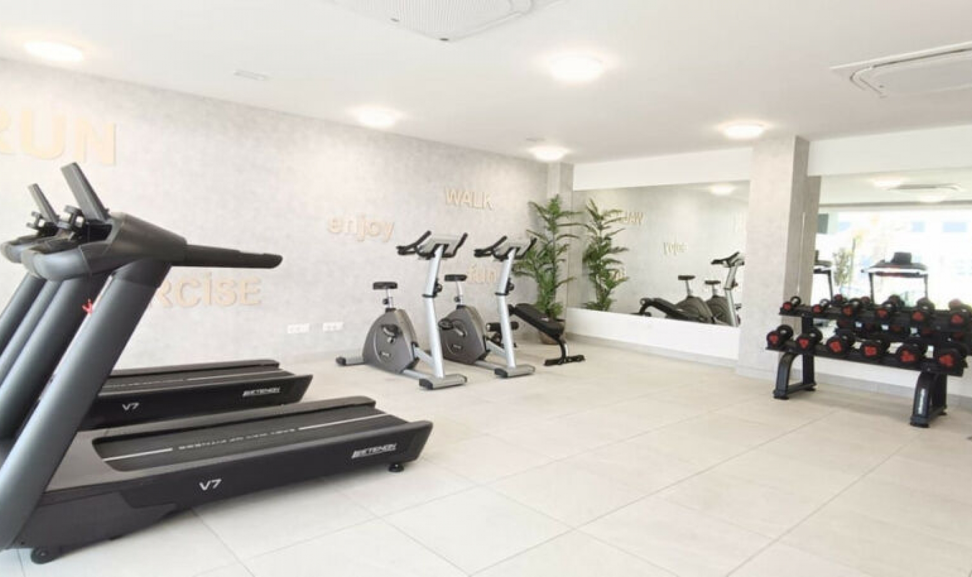 Resale - Apartment -
Estepona