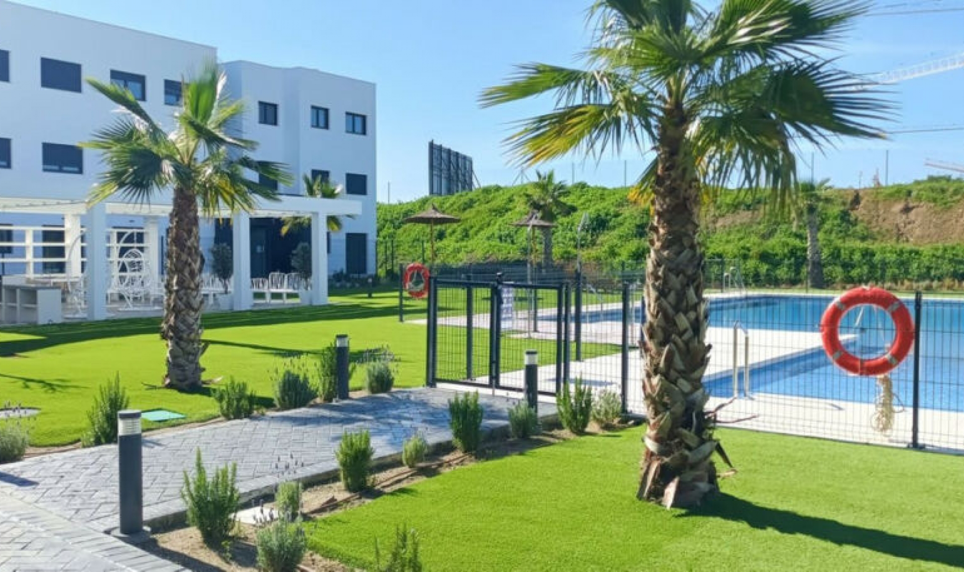 Resale - Apartment -
Estepona