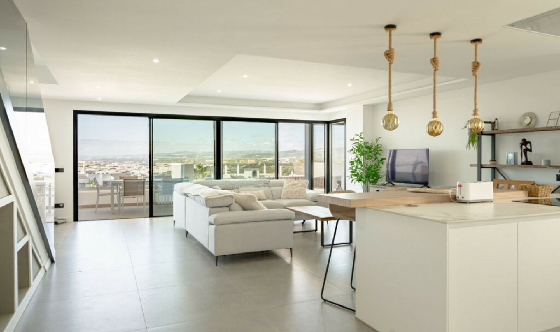 Resale - Apartment -
Estepona