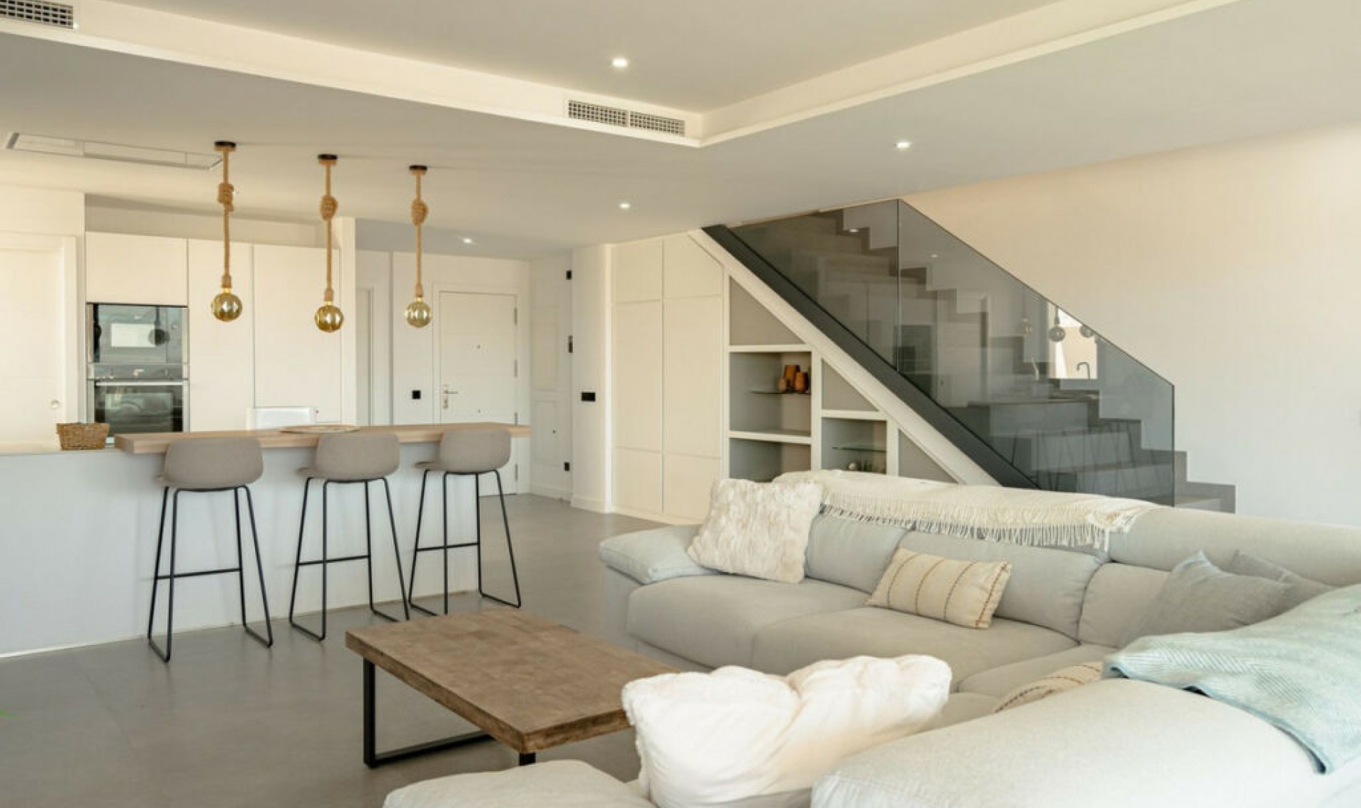 Resale - Apartment -
Estepona