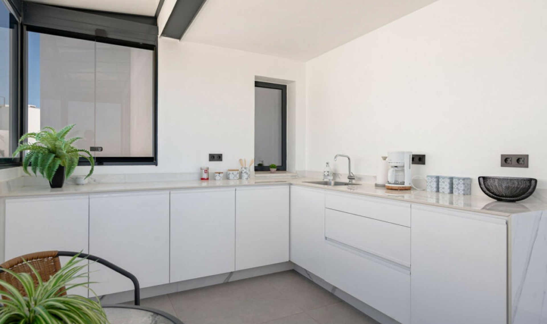 Resale - Apartment -
Estepona