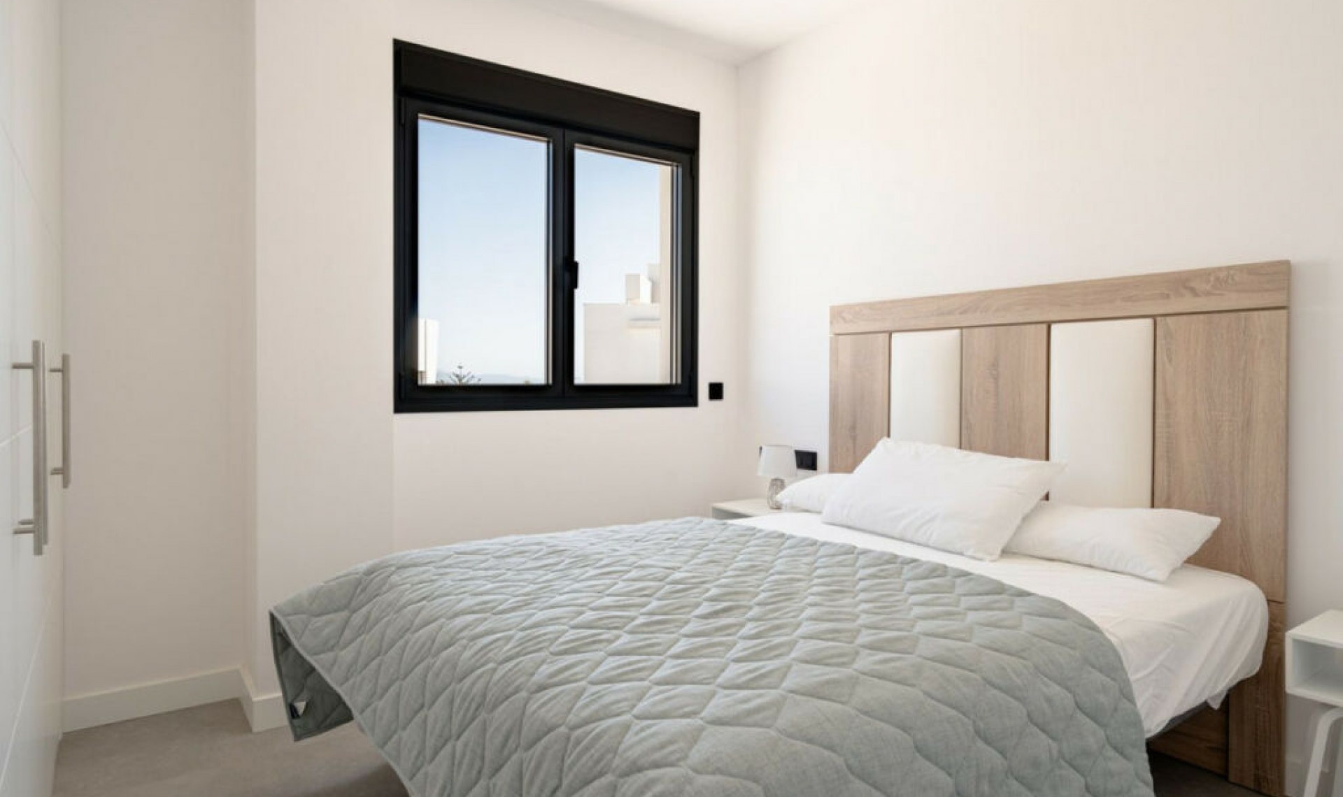 Resale - Apartment -
Estepona