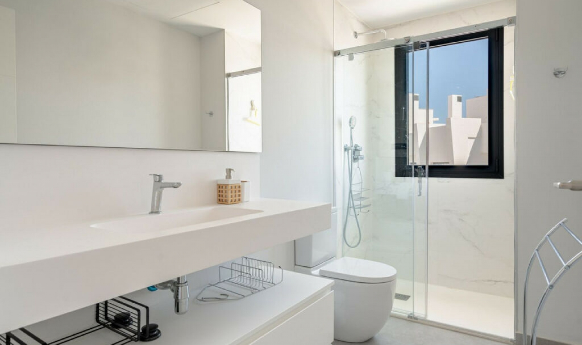 Resale - Apartment -
Estepona