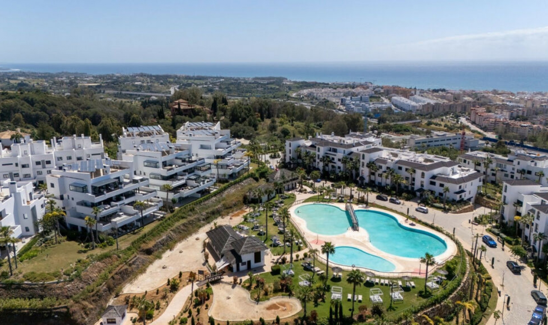 Resale - Apartment -
Estepona