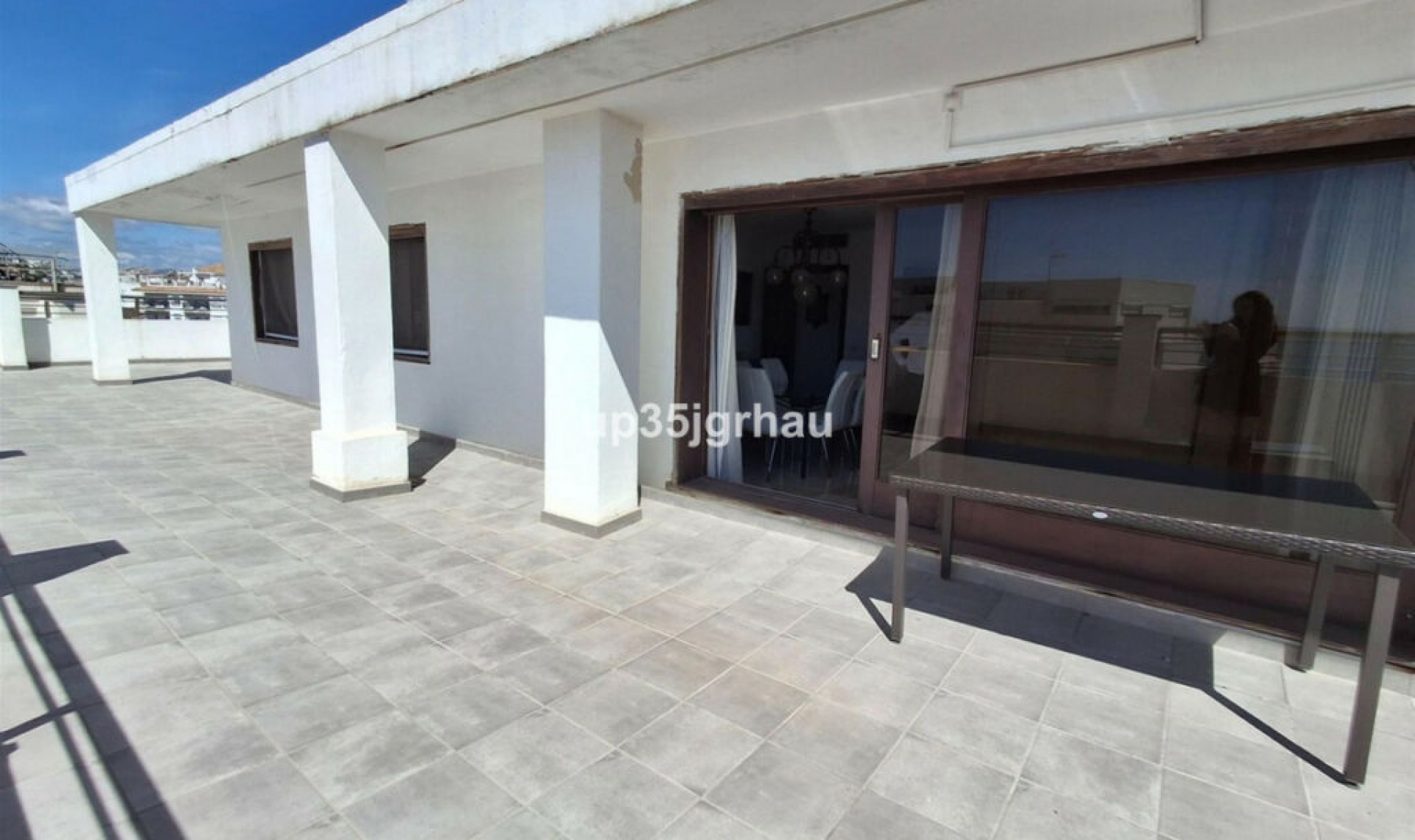 Resale - Apartment -
Estepona