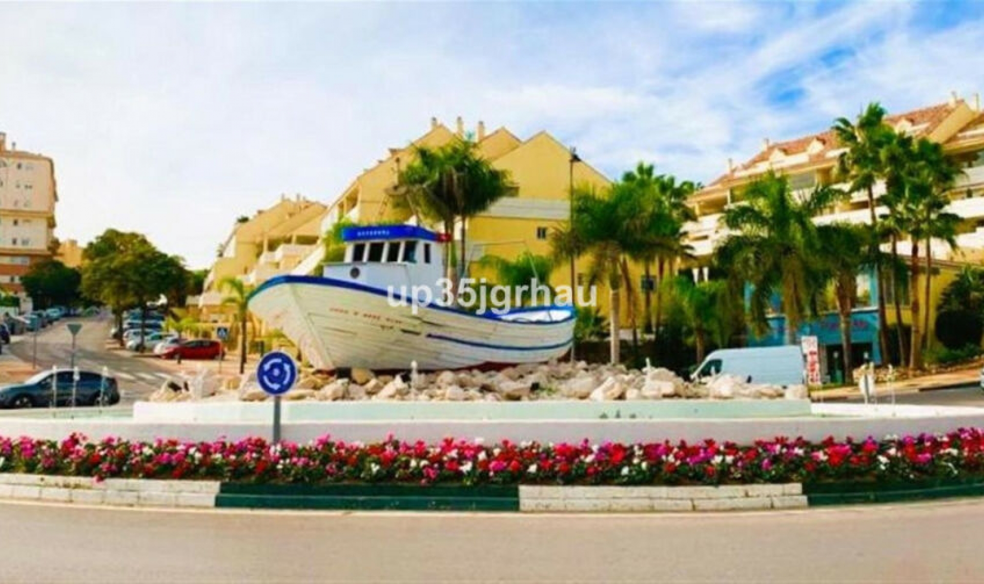 Resale - Apartment -
Estepona