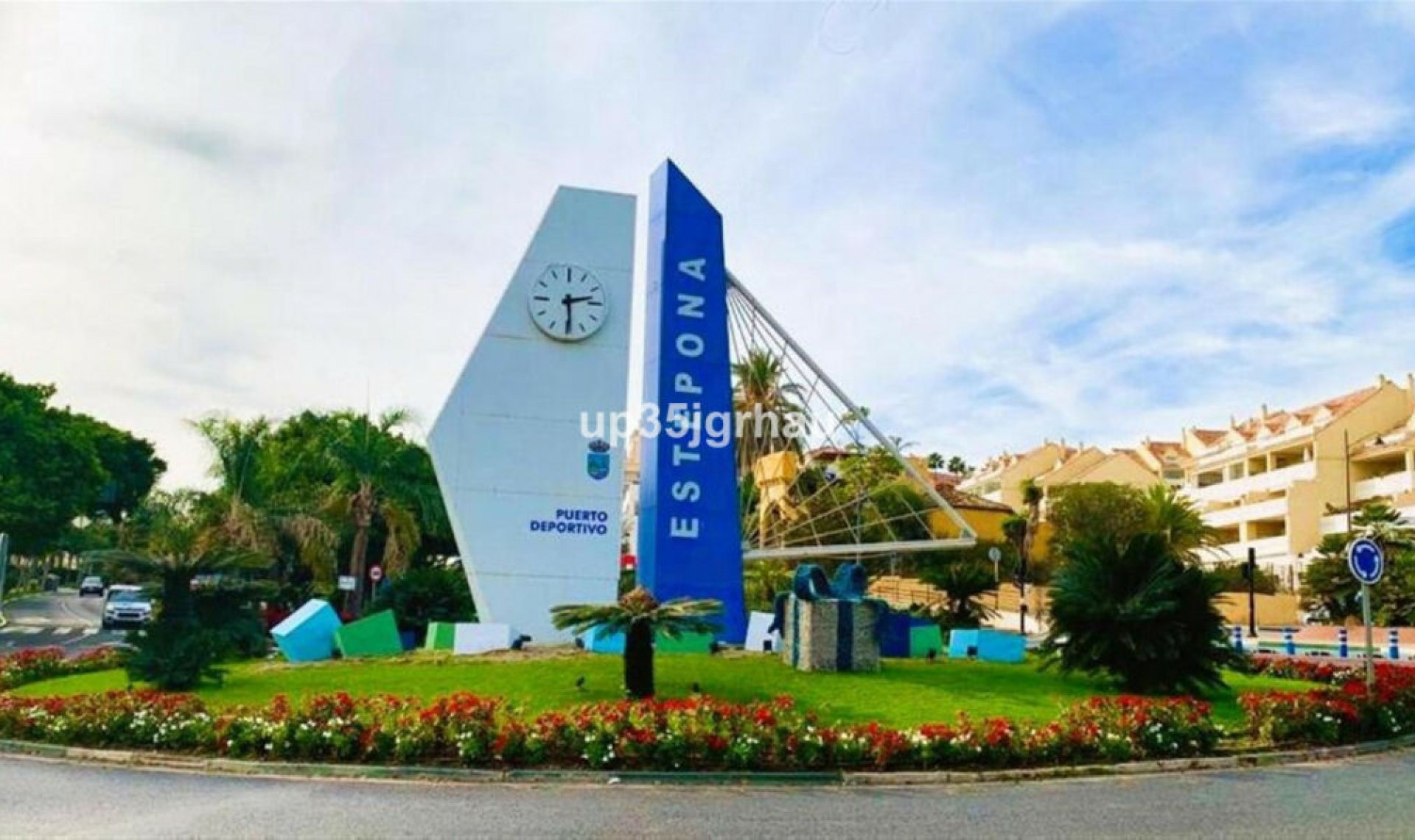 Resale - Apartment -
Estepona