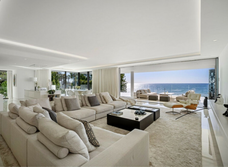 Resale - Apartment -
Estepona