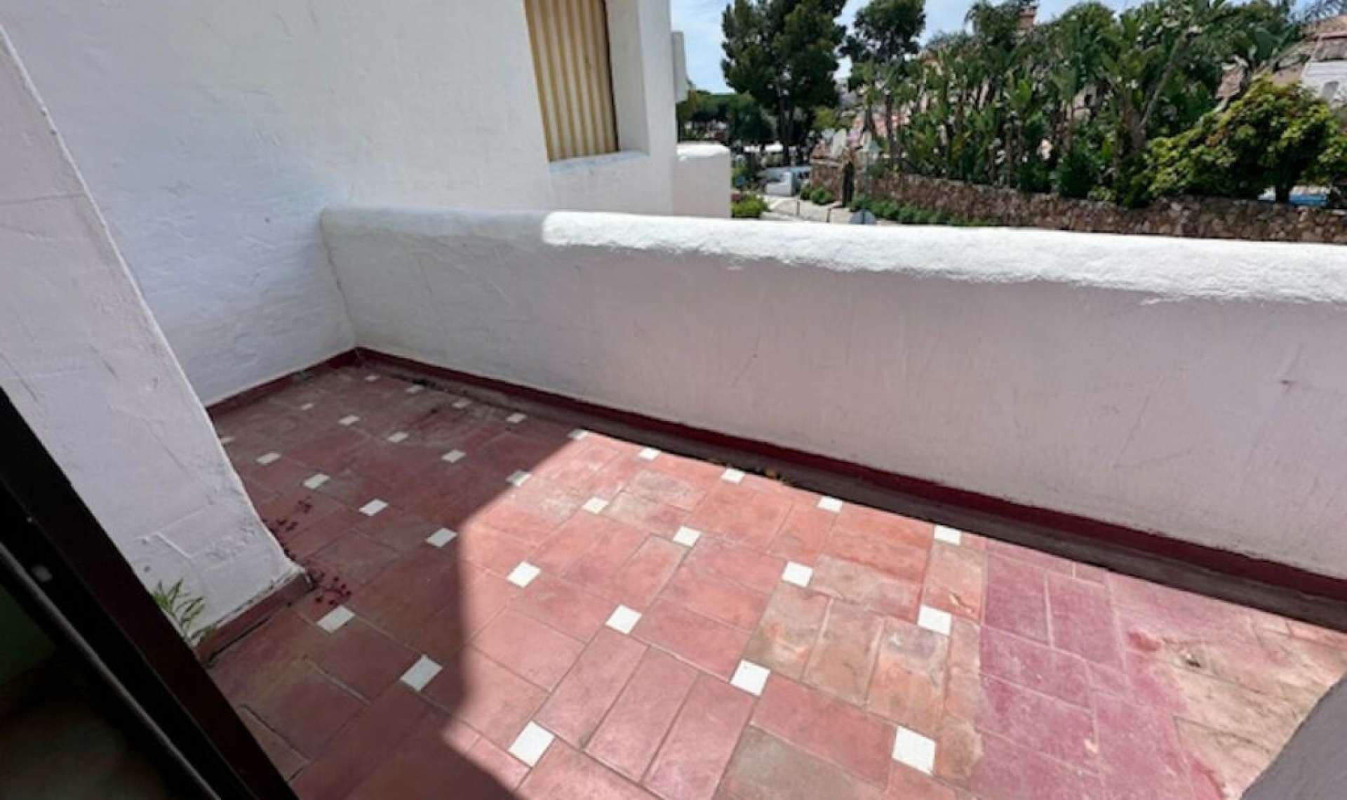 Resale - Apartment -
Estepona