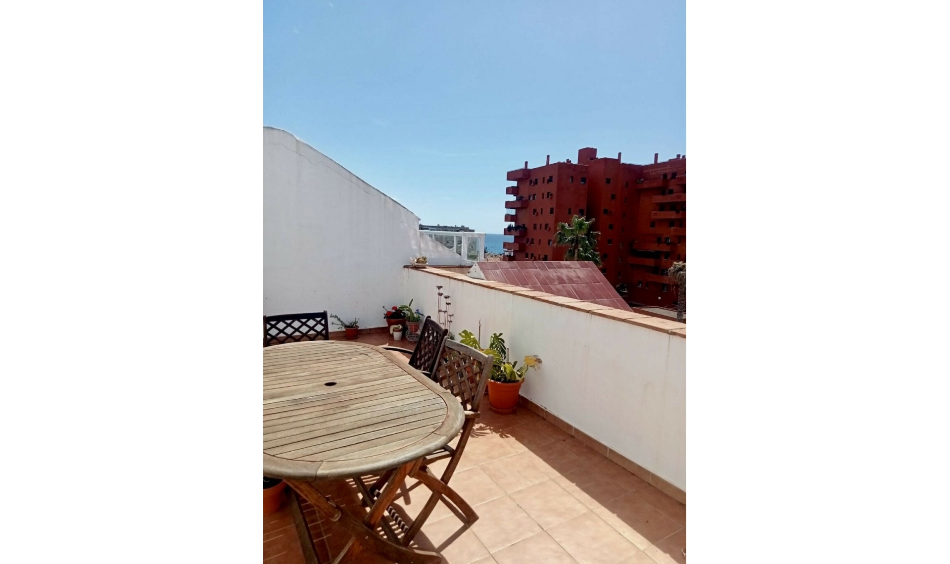 Resale - Apartment -
Estepona