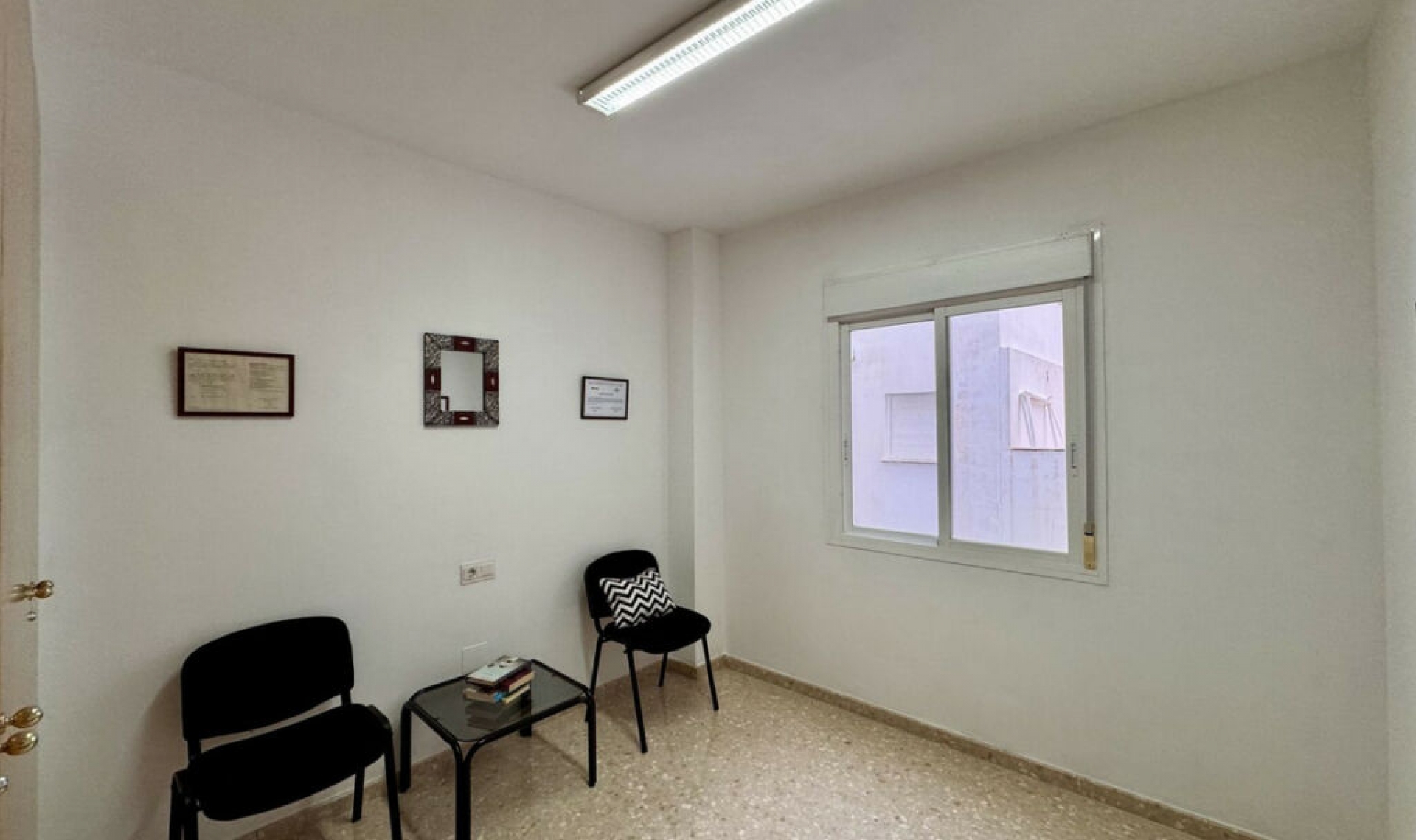 Resale - Apartment -
Estepona