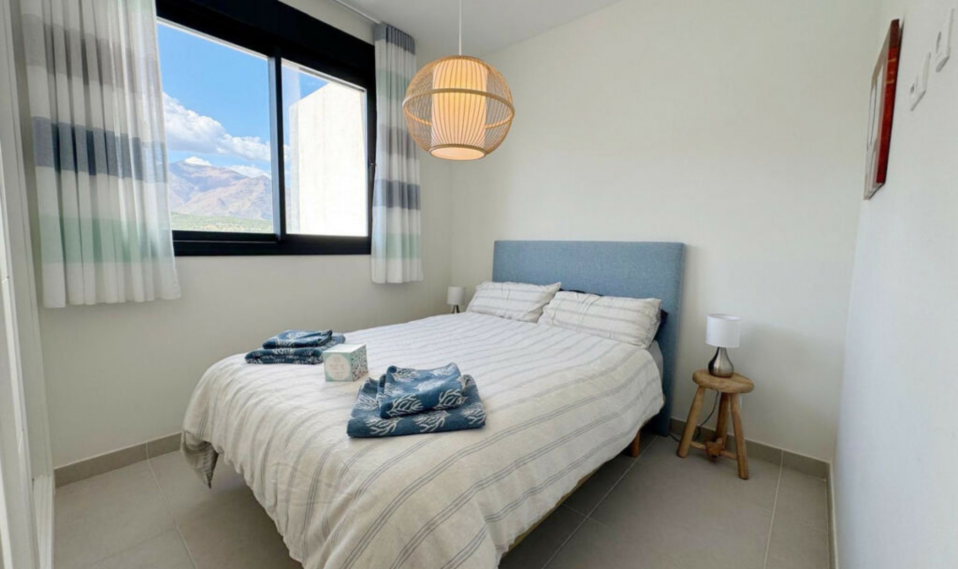 Resale - Apartment -
Estepona