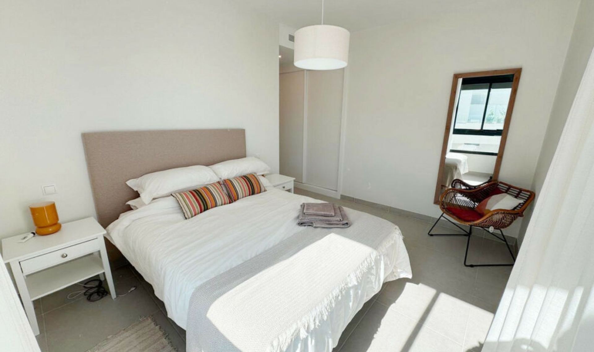 Resale - Apartment -
Estepona